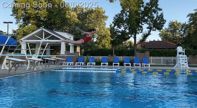 92 Kensington Blvd Property Photo 43