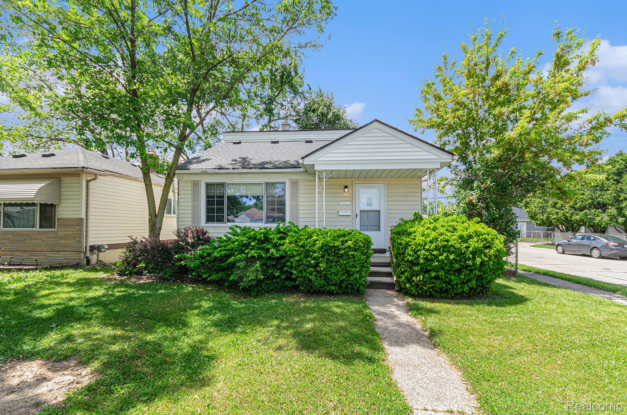 24309 Tuscany Ave Property Image
