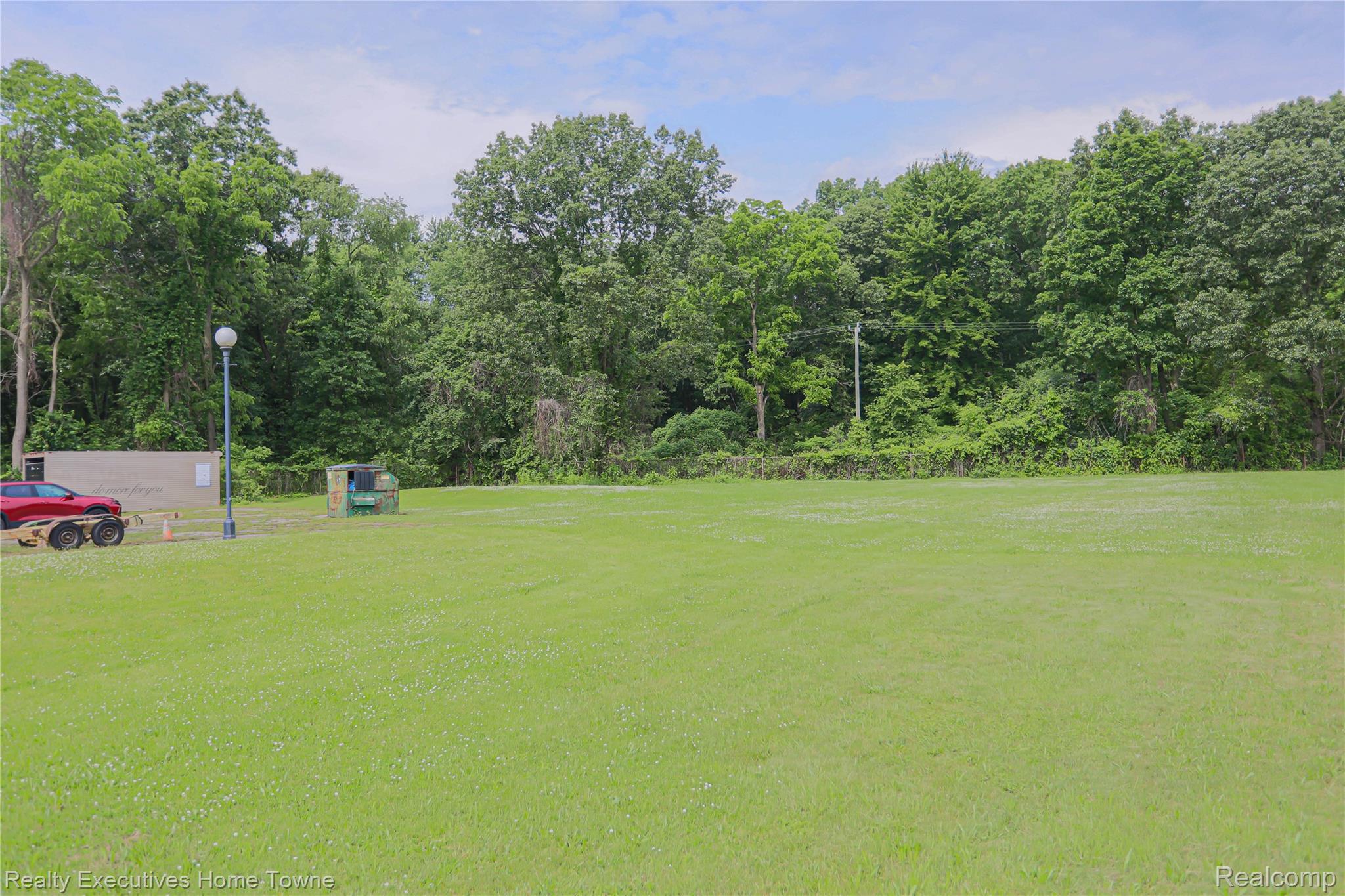 9334 River Road Property Photo 14
