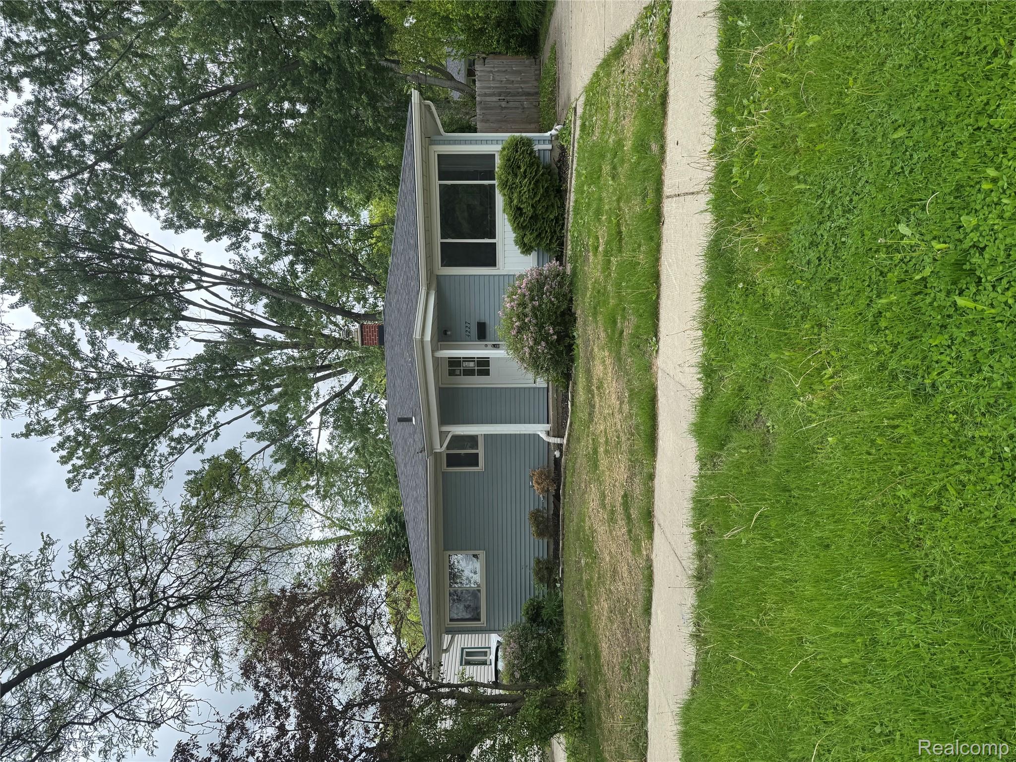 4227 Crooks Road Property Photo 1