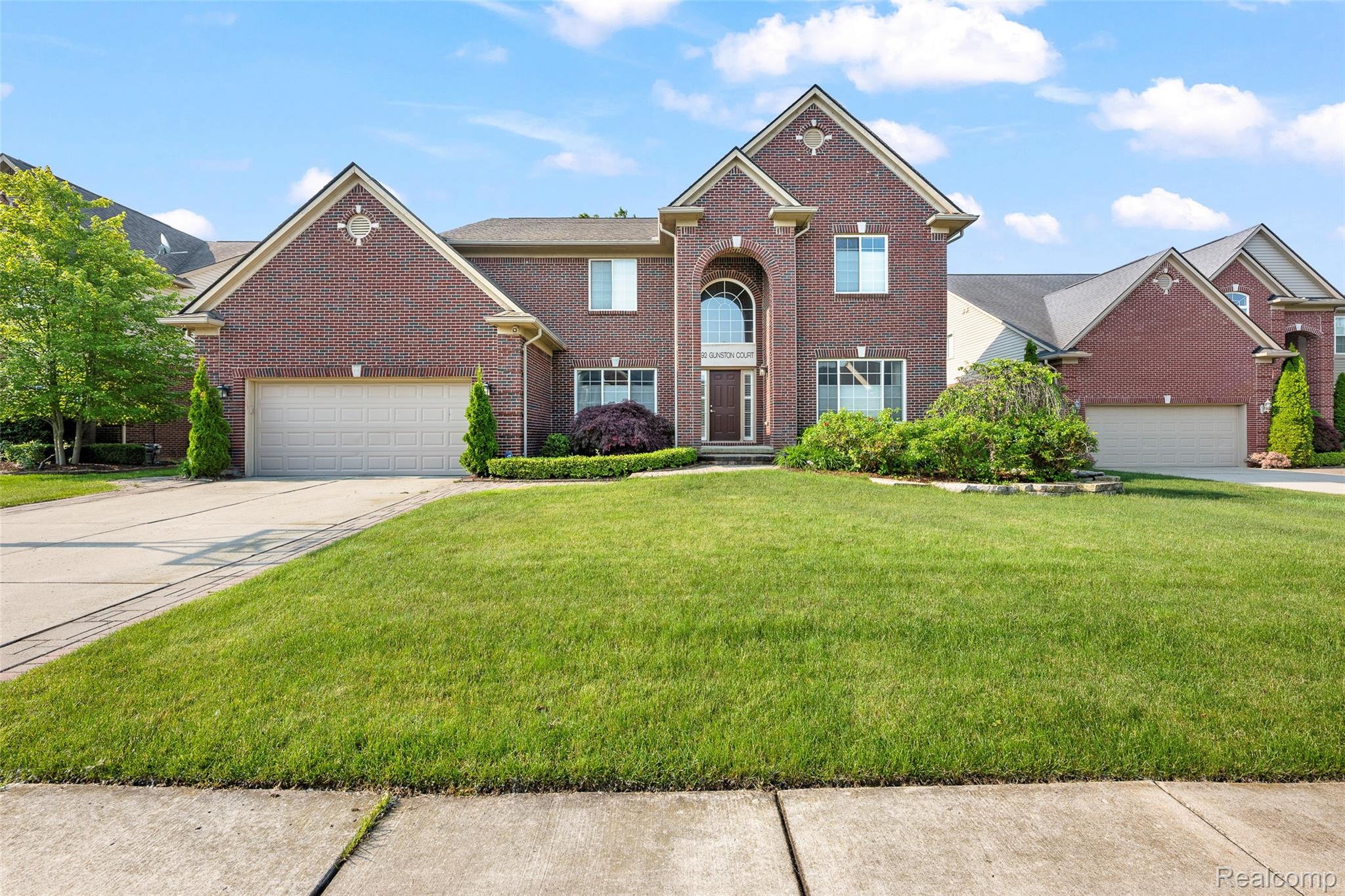 392 Gunston Ct Property Photo 1