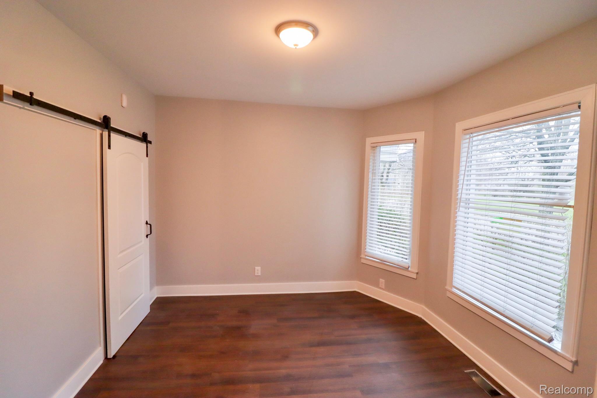403 Mt Vernon Street Property Photo 12