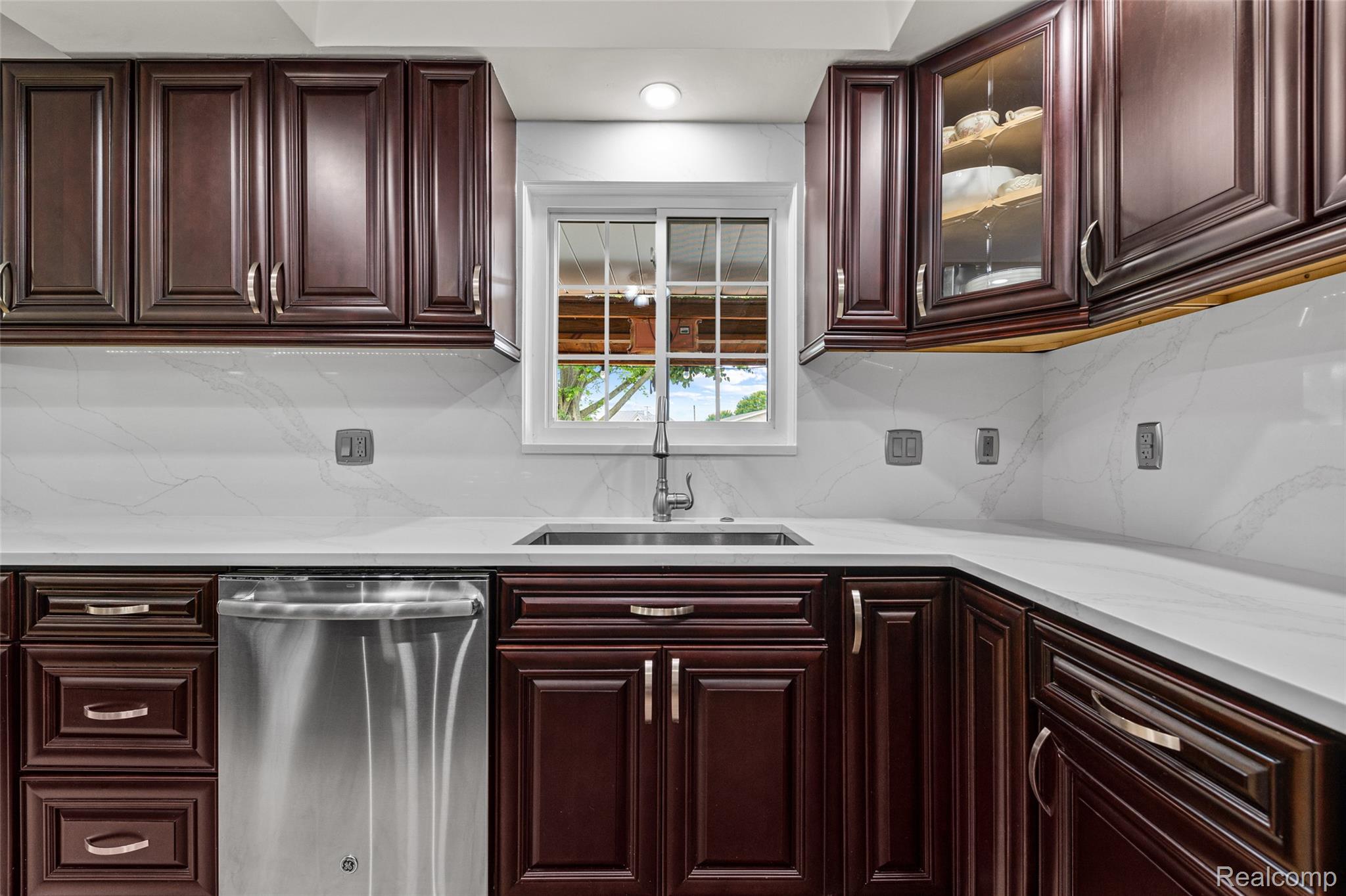 49775 Keycove St Property Photo 17