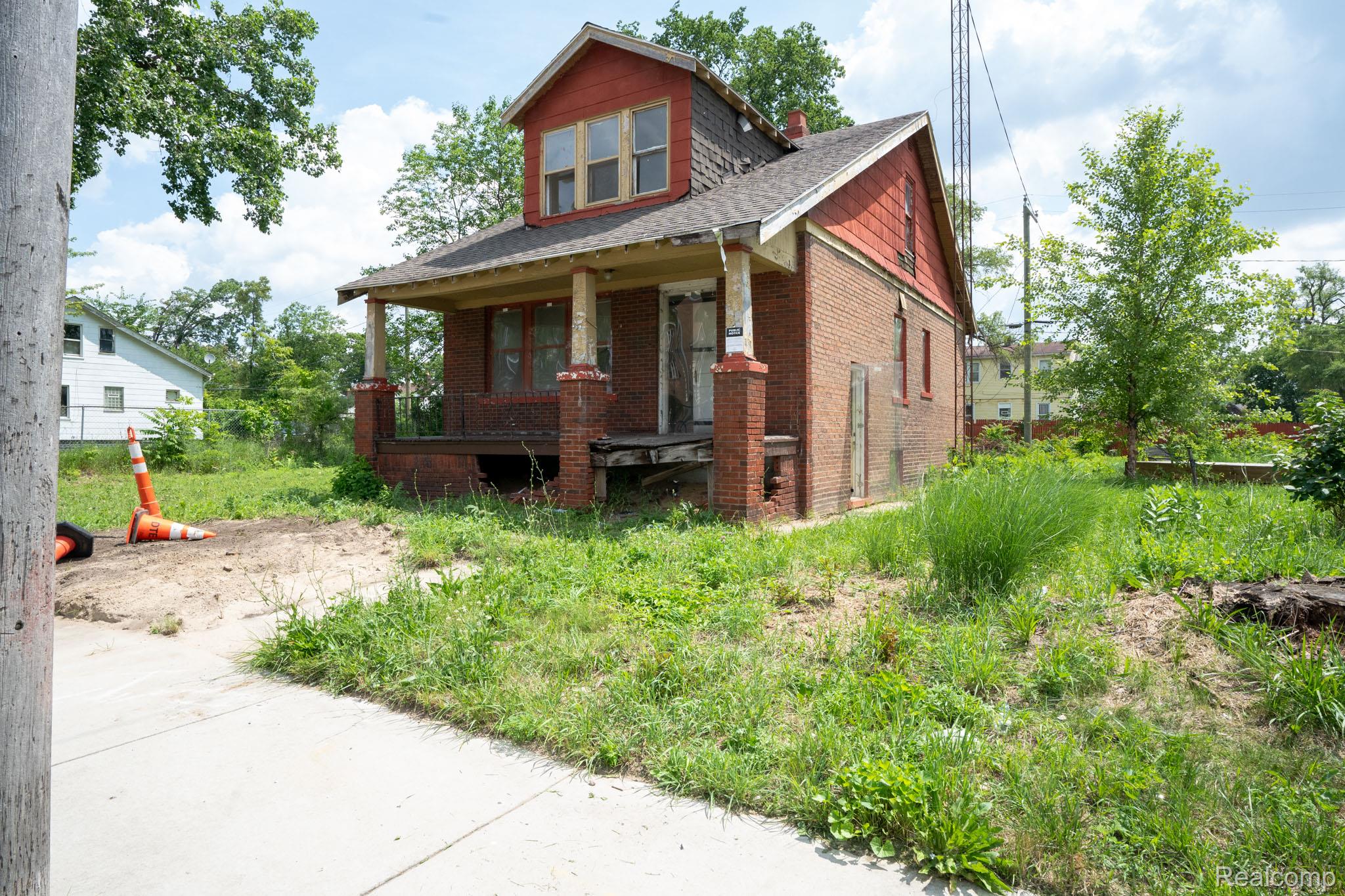 16164 Turner Street Property Photo 2