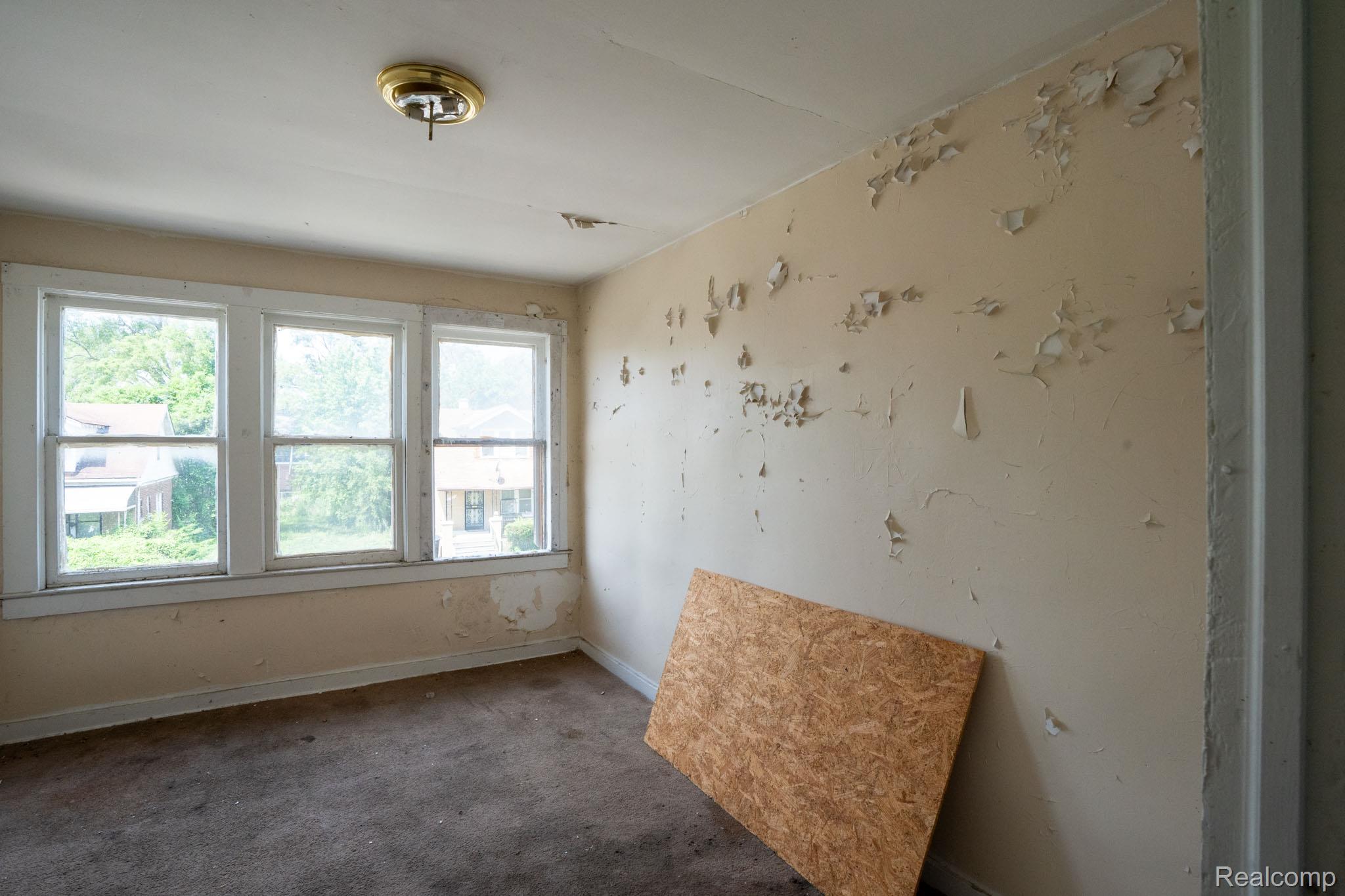 16164 Turner Street Property Photo 13