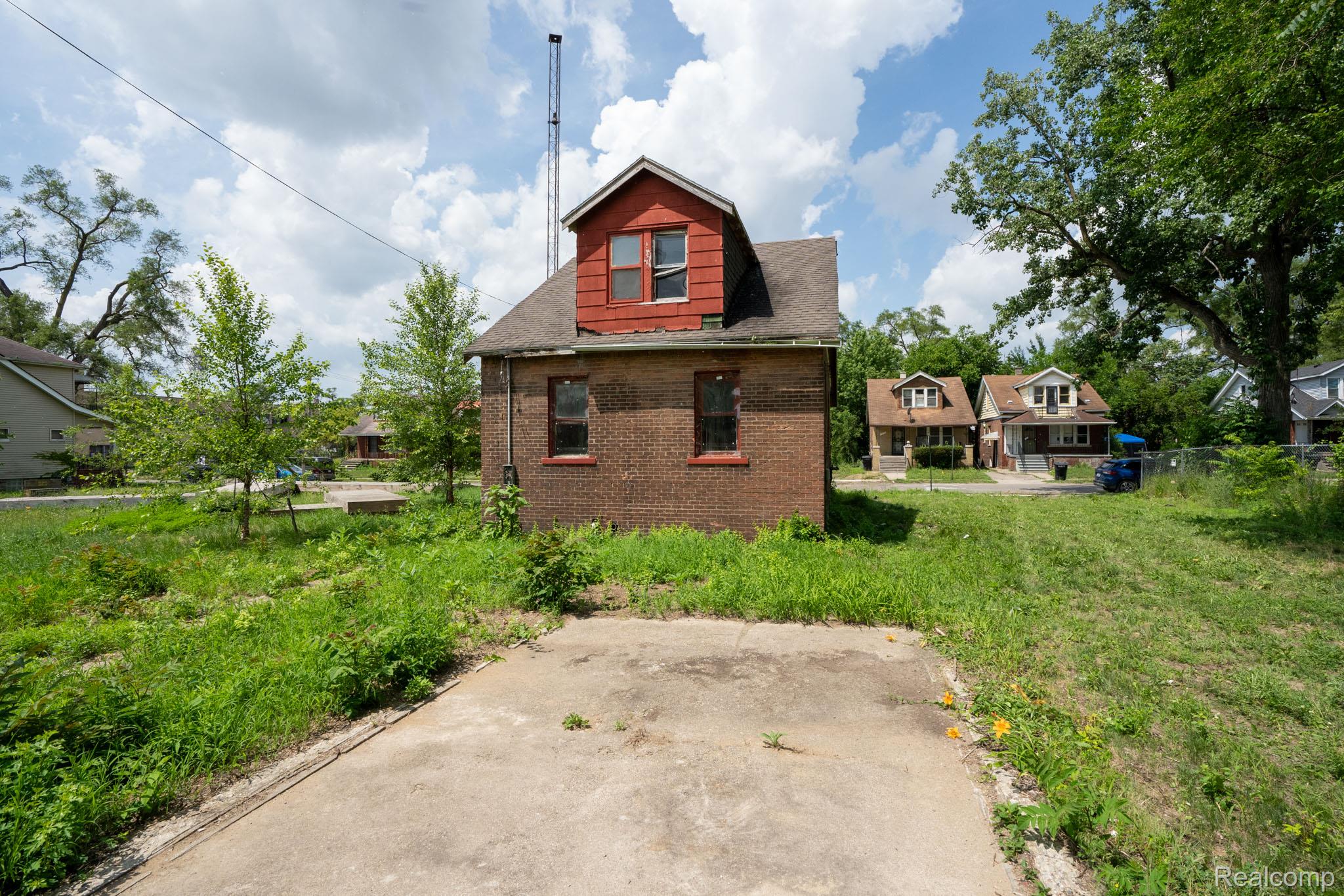 16164 Turner Street Property Photo 19