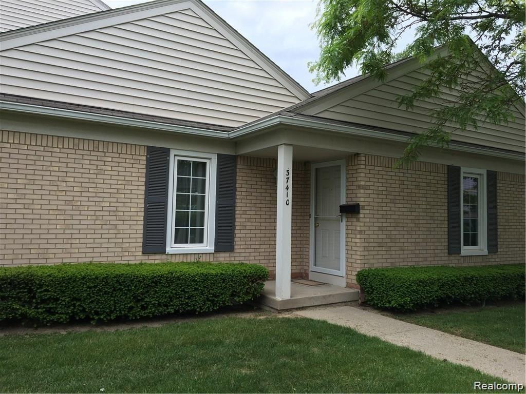 37410 Stonegate Circle Property Photo 1