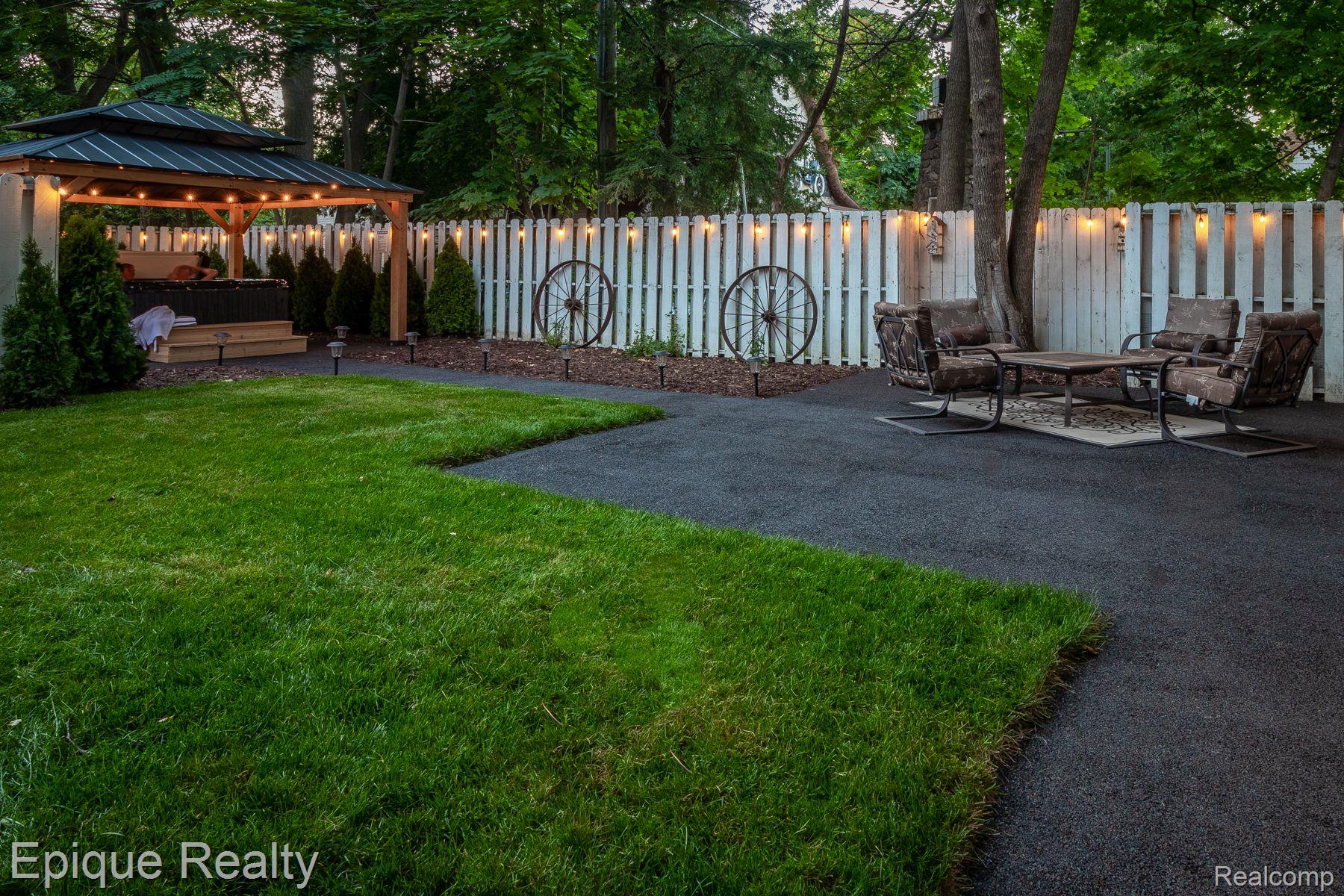 103 N Almer Street Property Photo 18