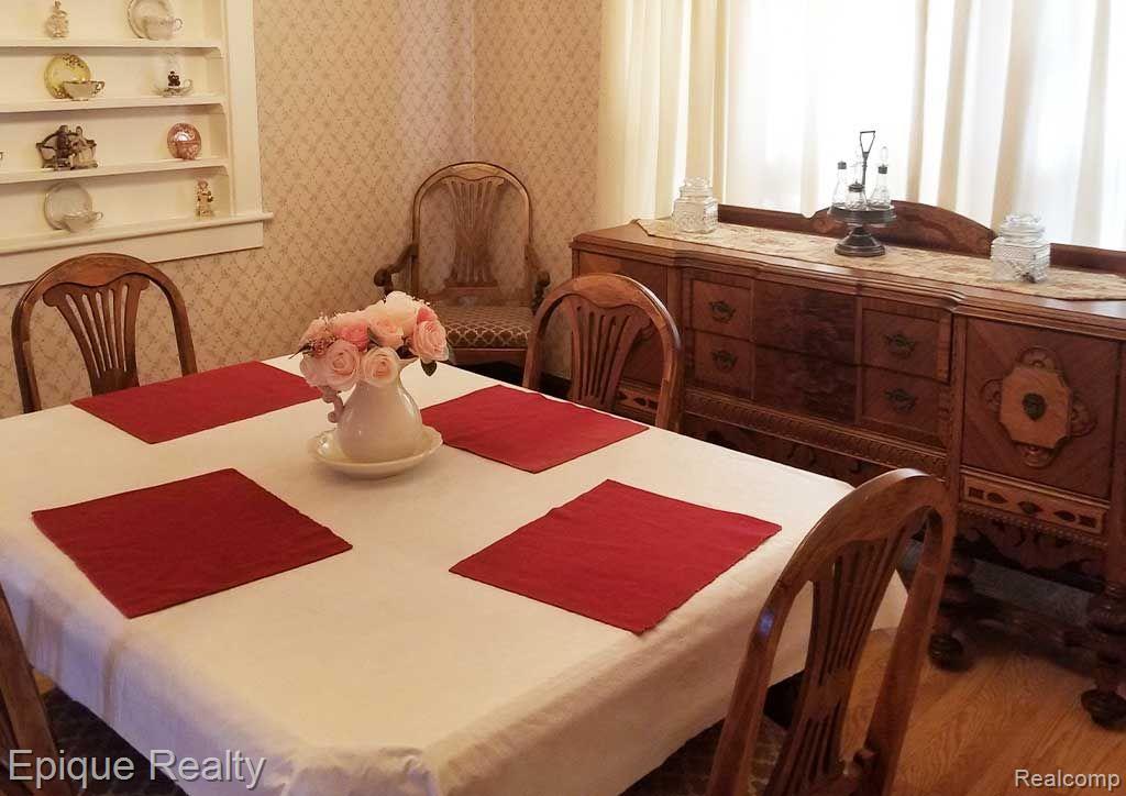 103 N Almer Street Property Photo 23