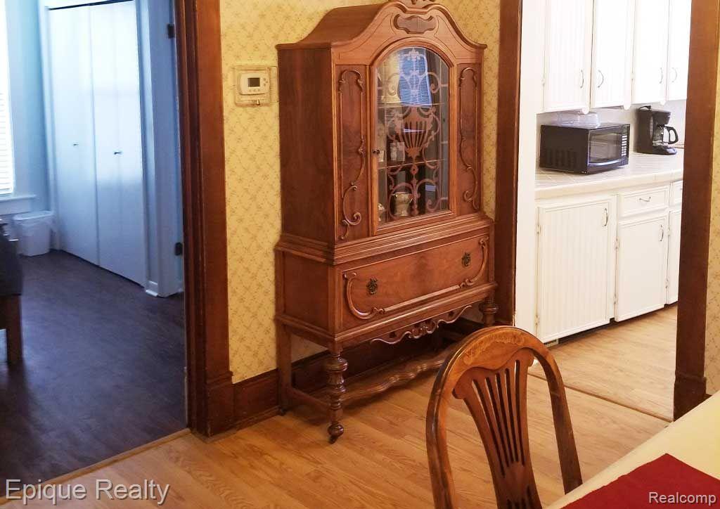 103 N Almer Street Property Photo 24