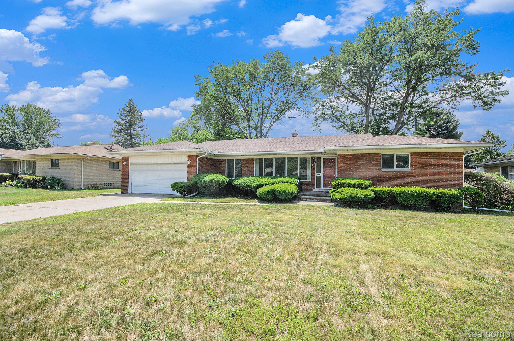 18319 Greenwald Drive Property Image