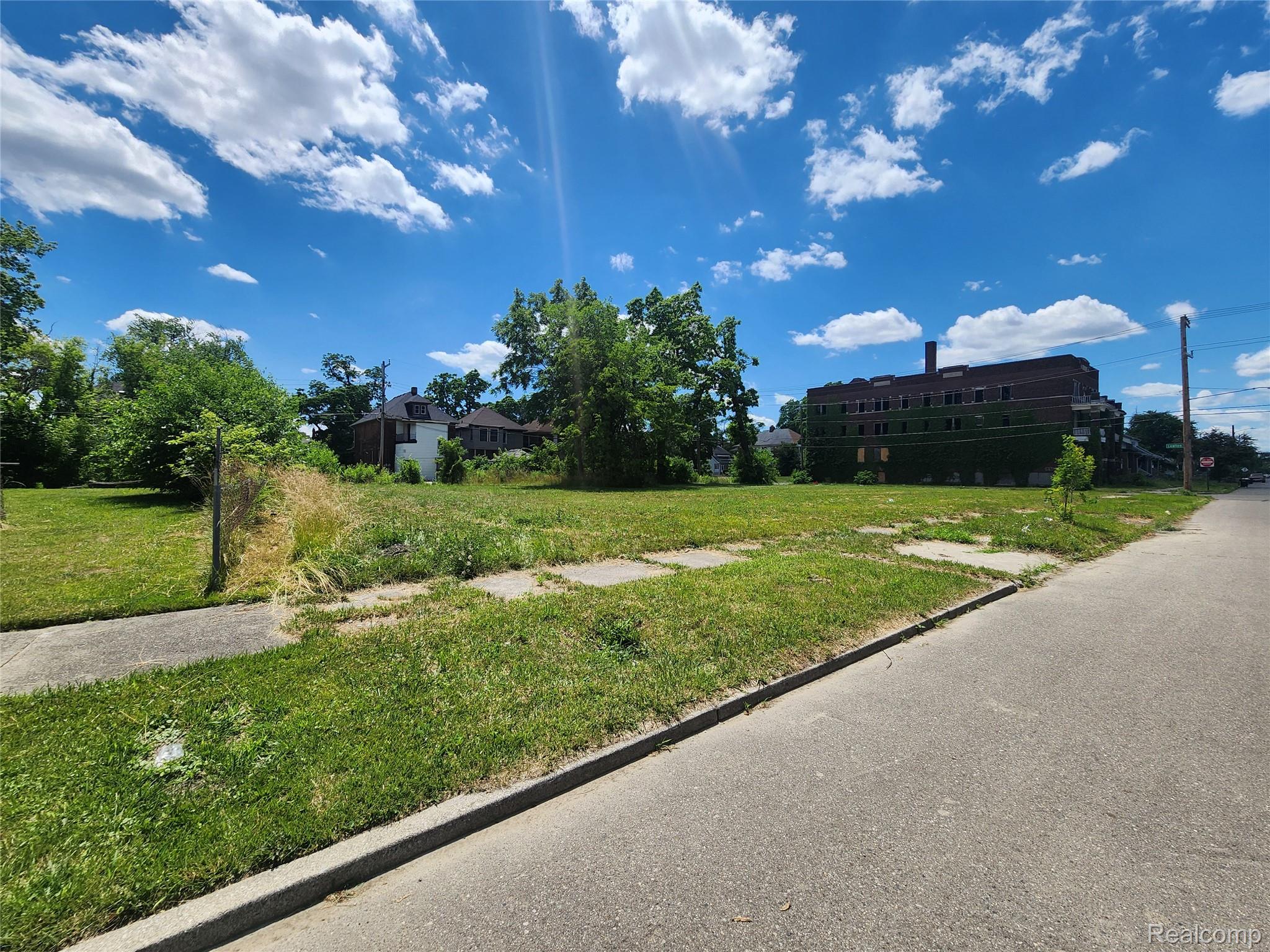 2903 Montgomery Street Property Photo 11