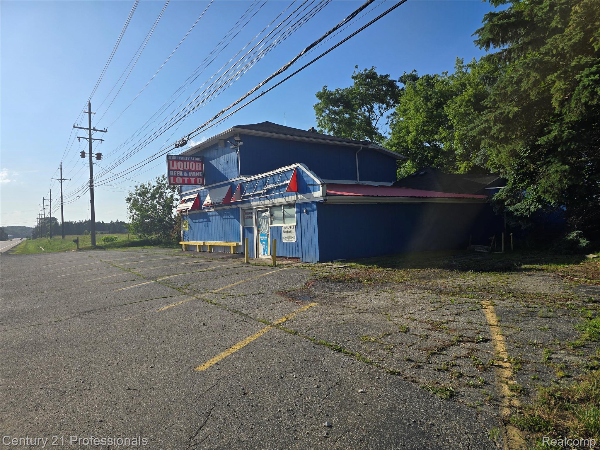 8774 Dixie Highway Property Photo 4