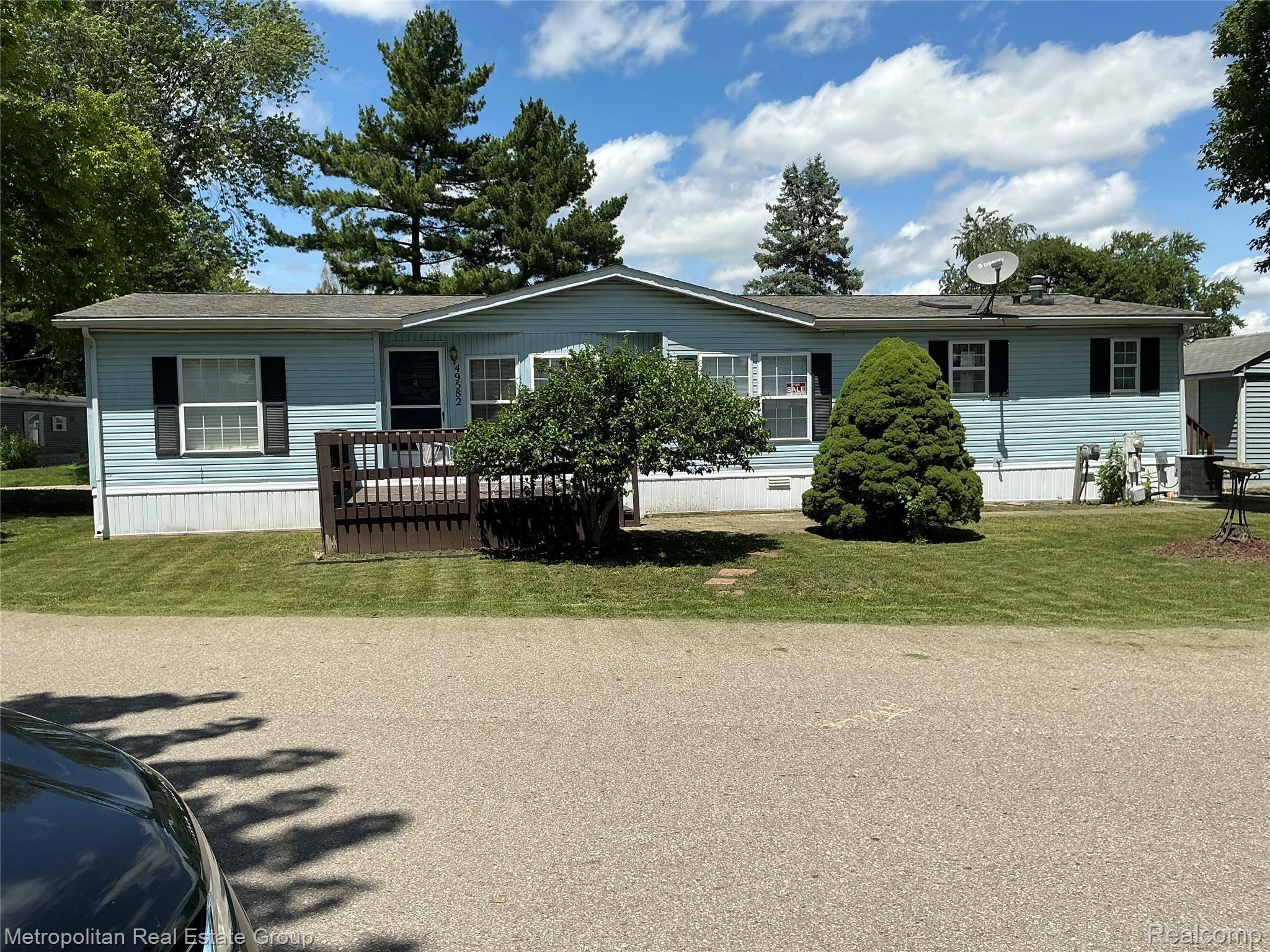 49582 Main Drive Property Photo 2