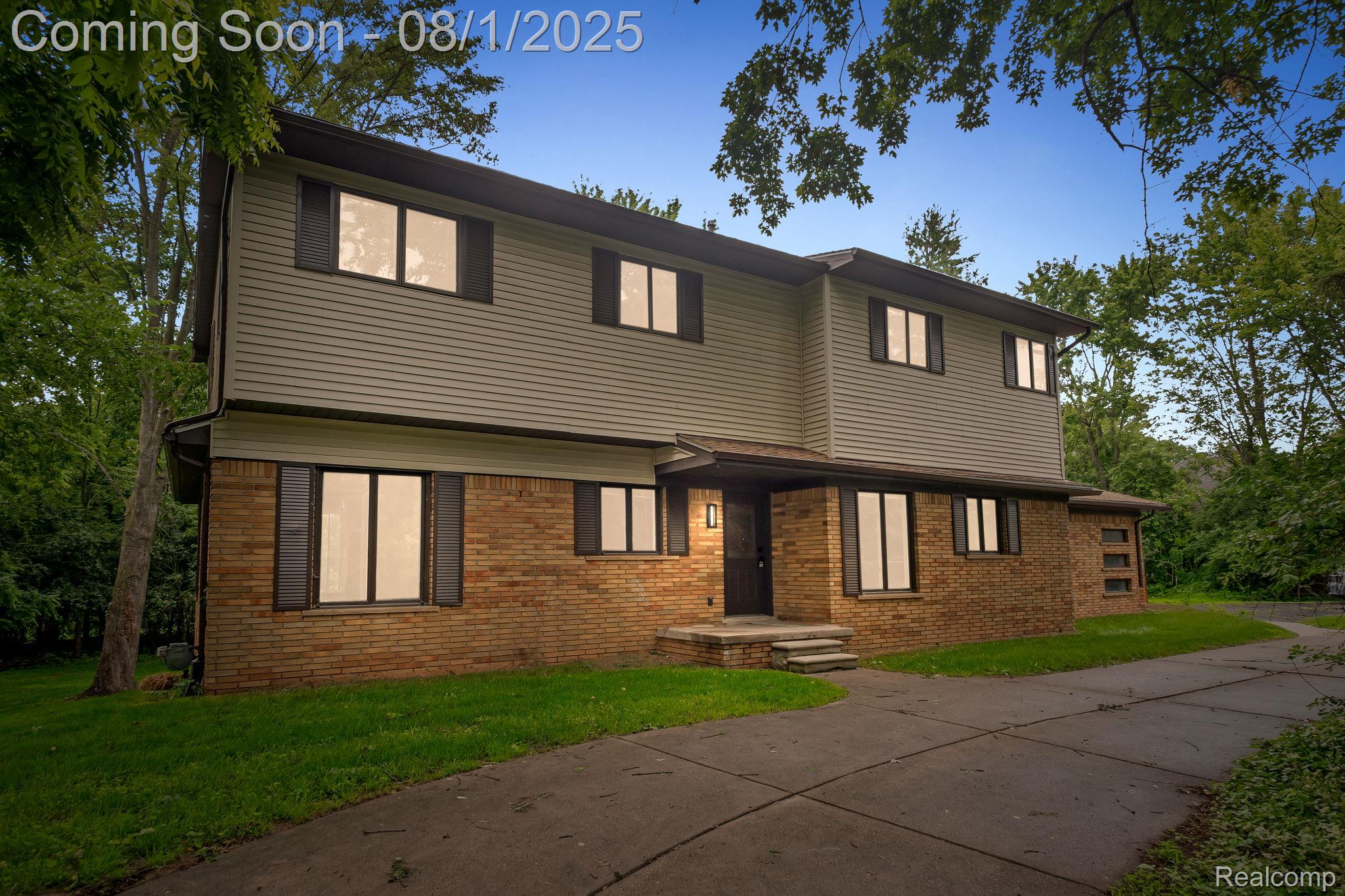 4866 Walnut Lake Road Property Photo 1