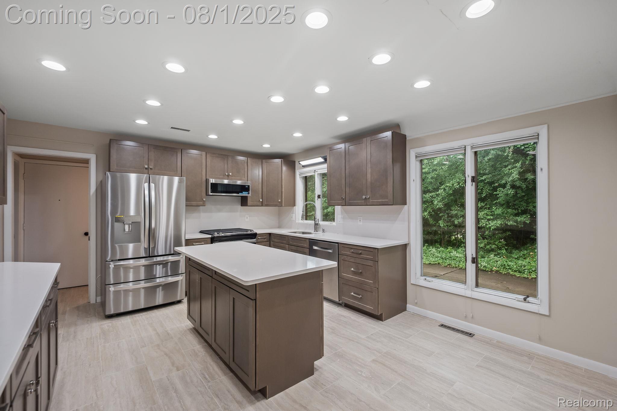 4866 Walnut Lake Road Property Photo 4