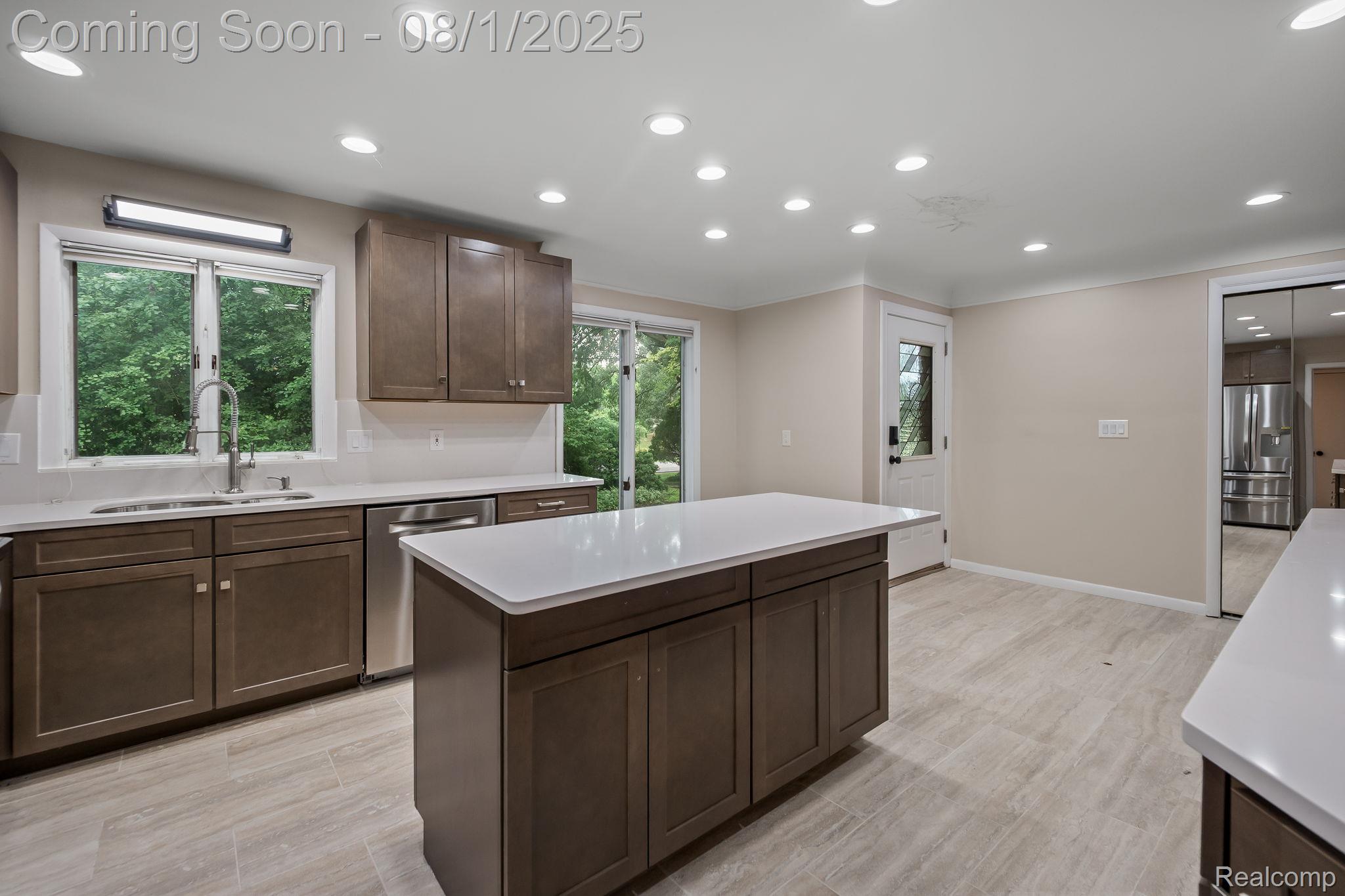 4866 Walnut Lake Road Property Photo 7
