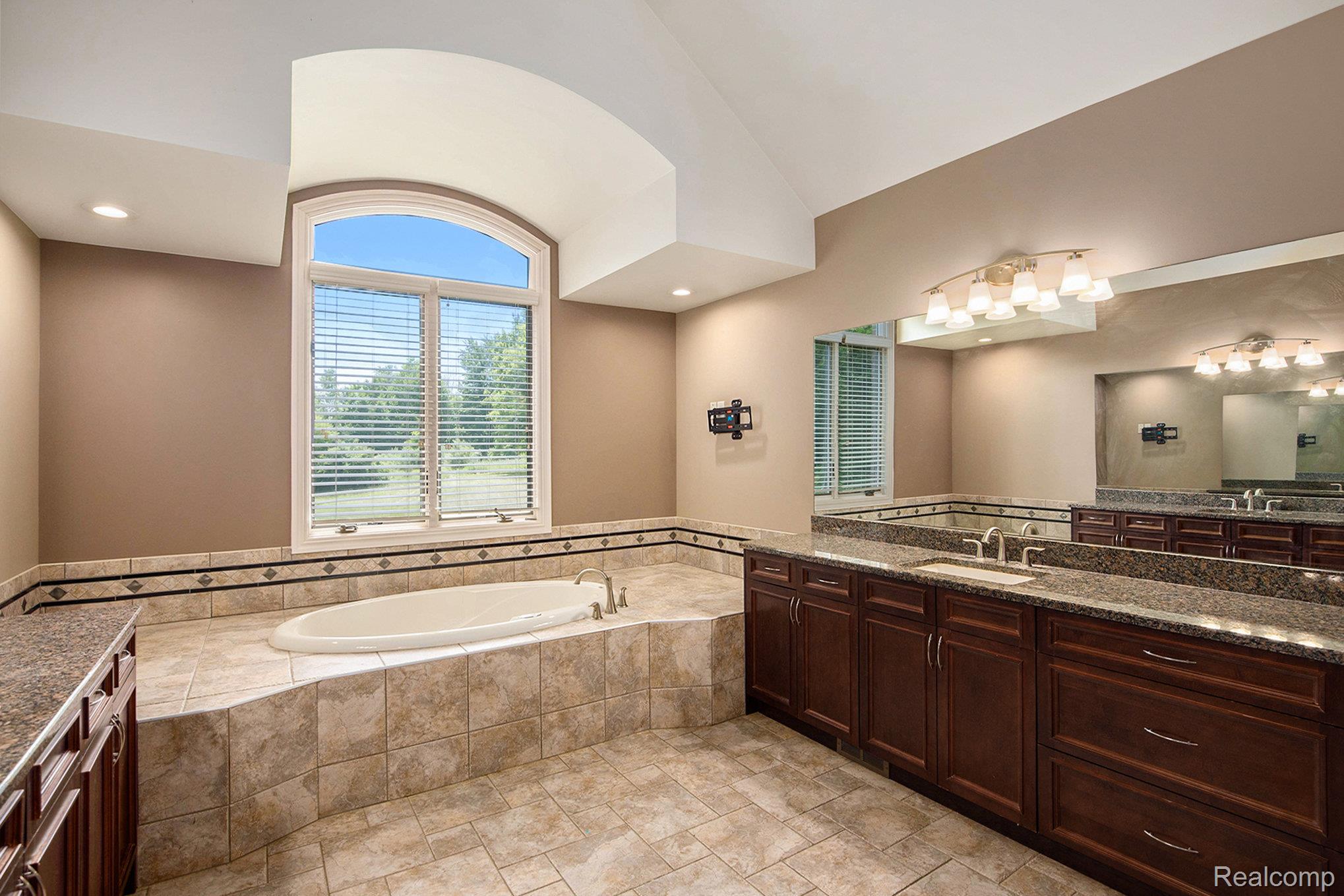 8670 Country Manor Drive Property Photo 19