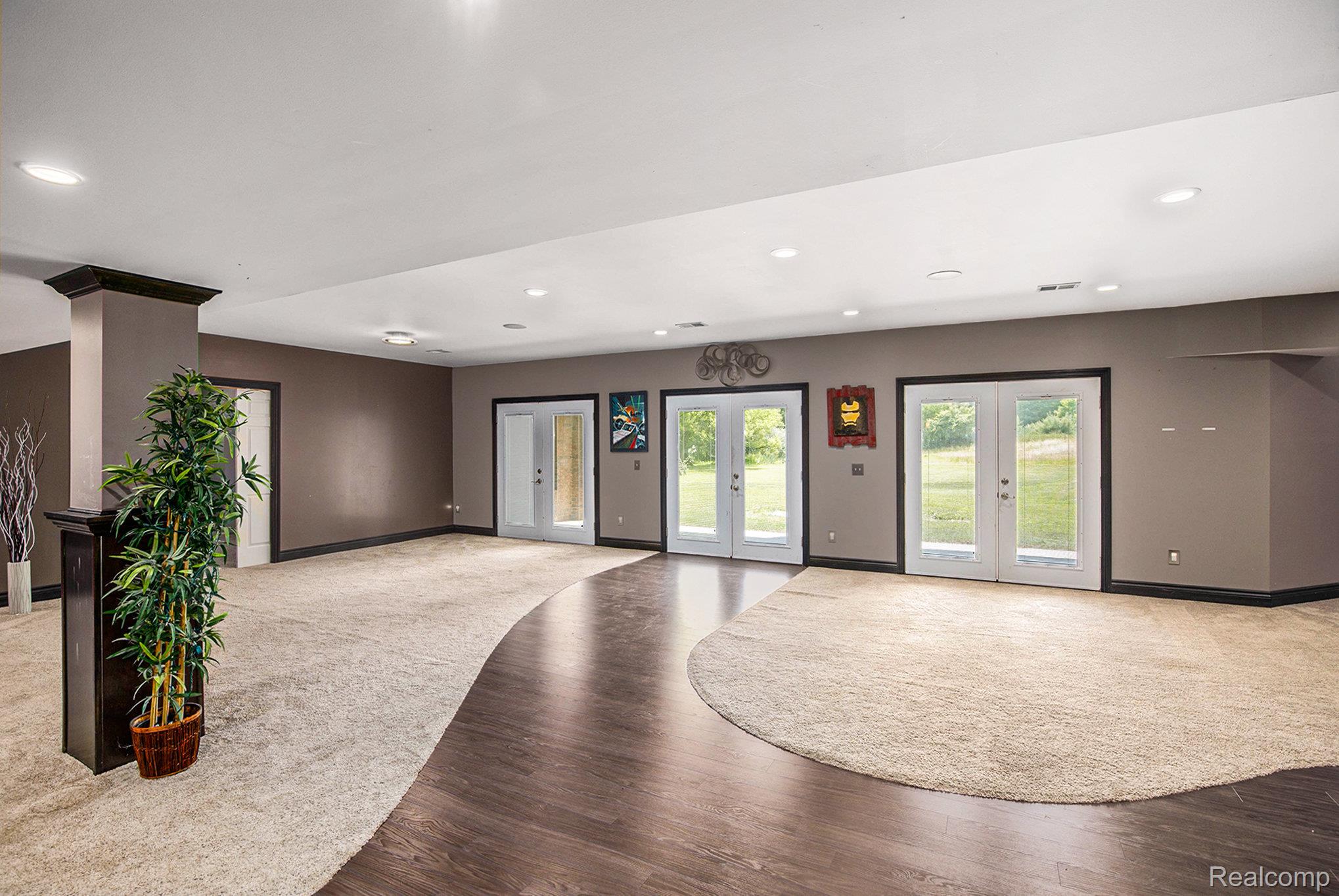 8670 Country Manor Drive Property Photo 34