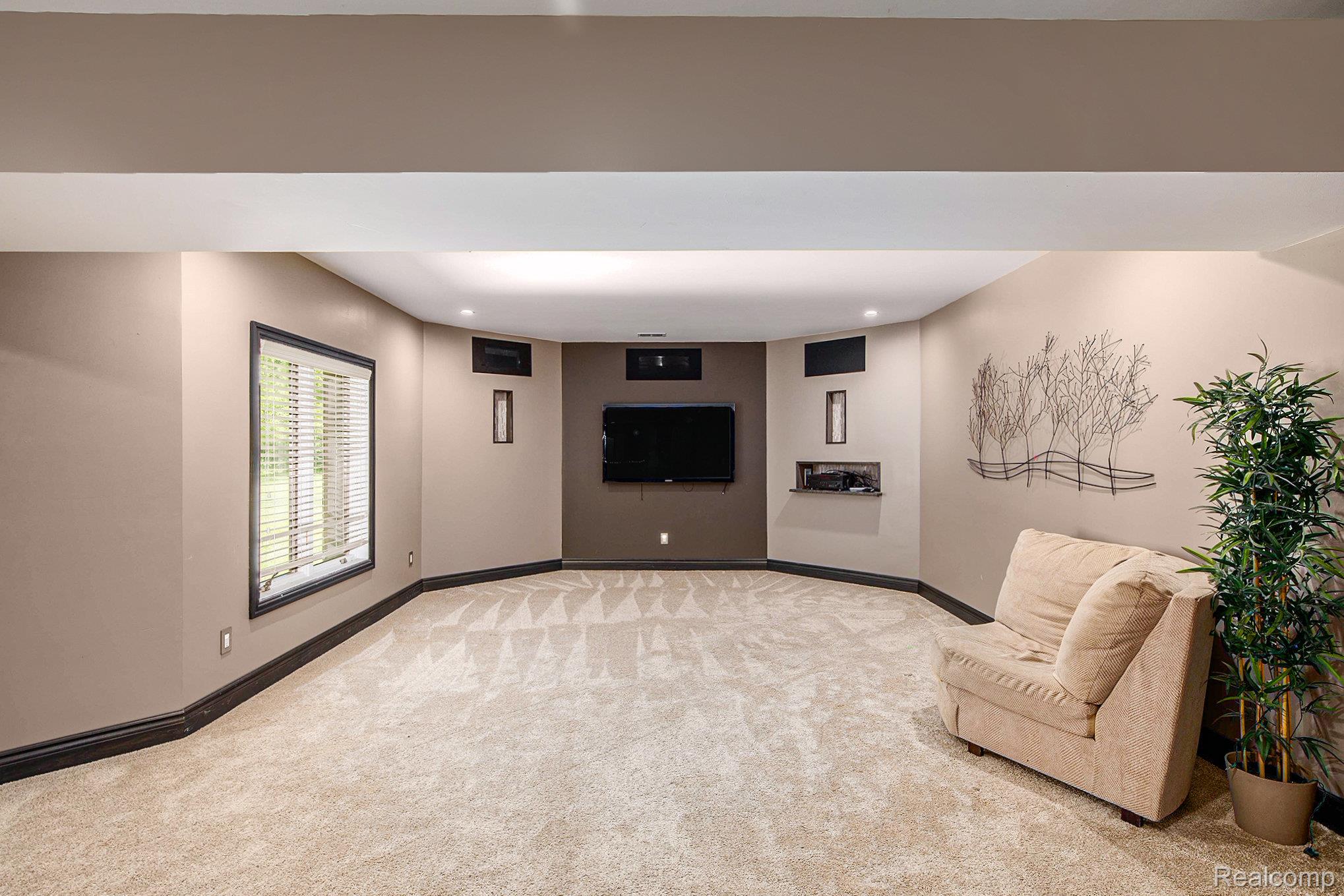 8670 Country Manor Drive Property Photo 36