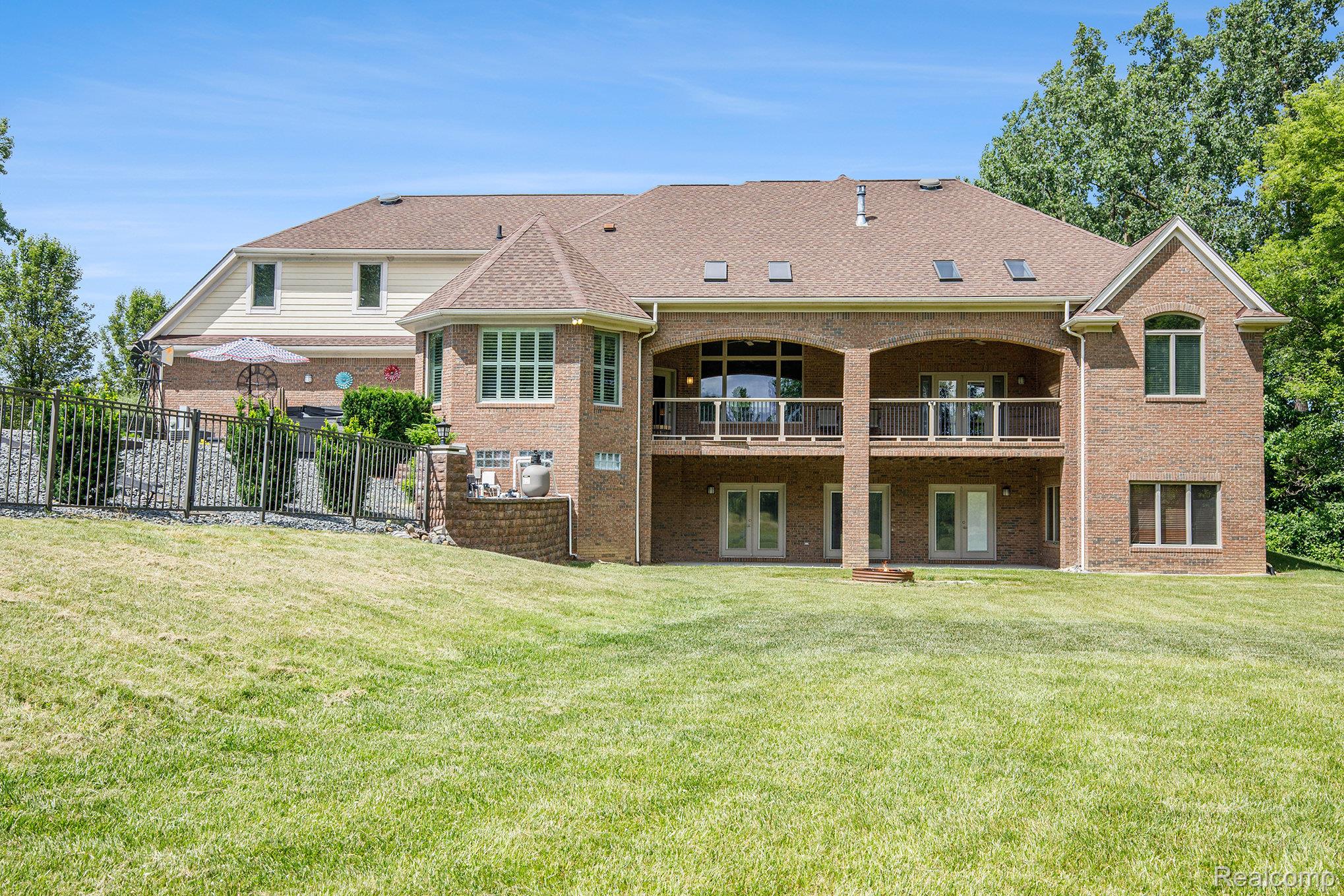 8670 Country Manor Drive Property Photo 46