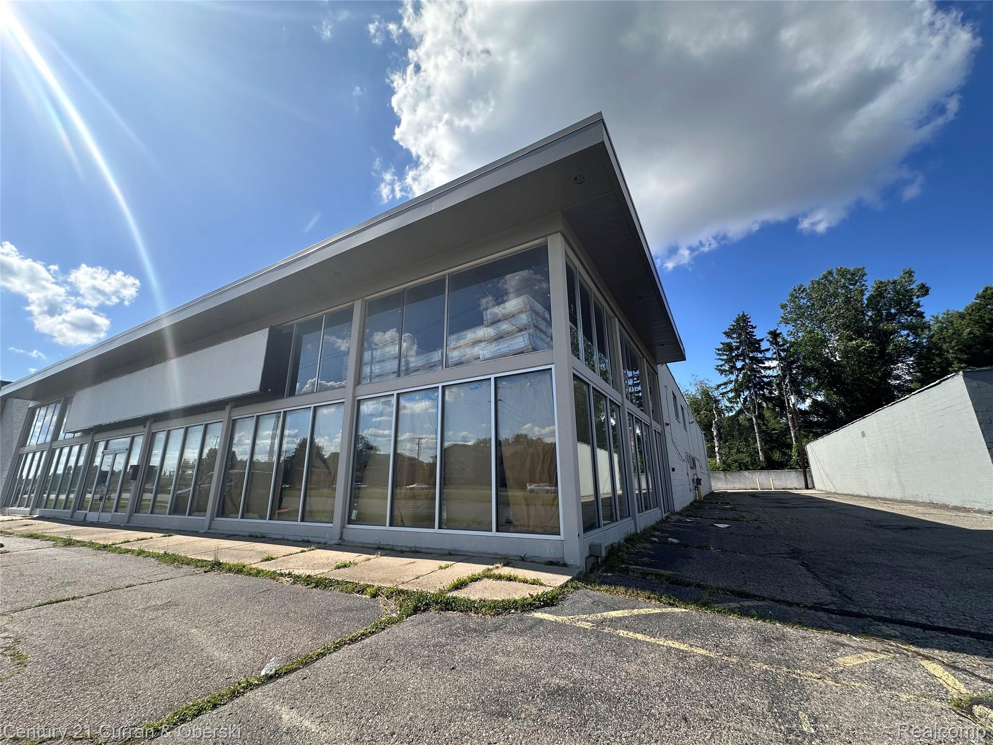 23140 W 8 Mile Road Property Photo 1