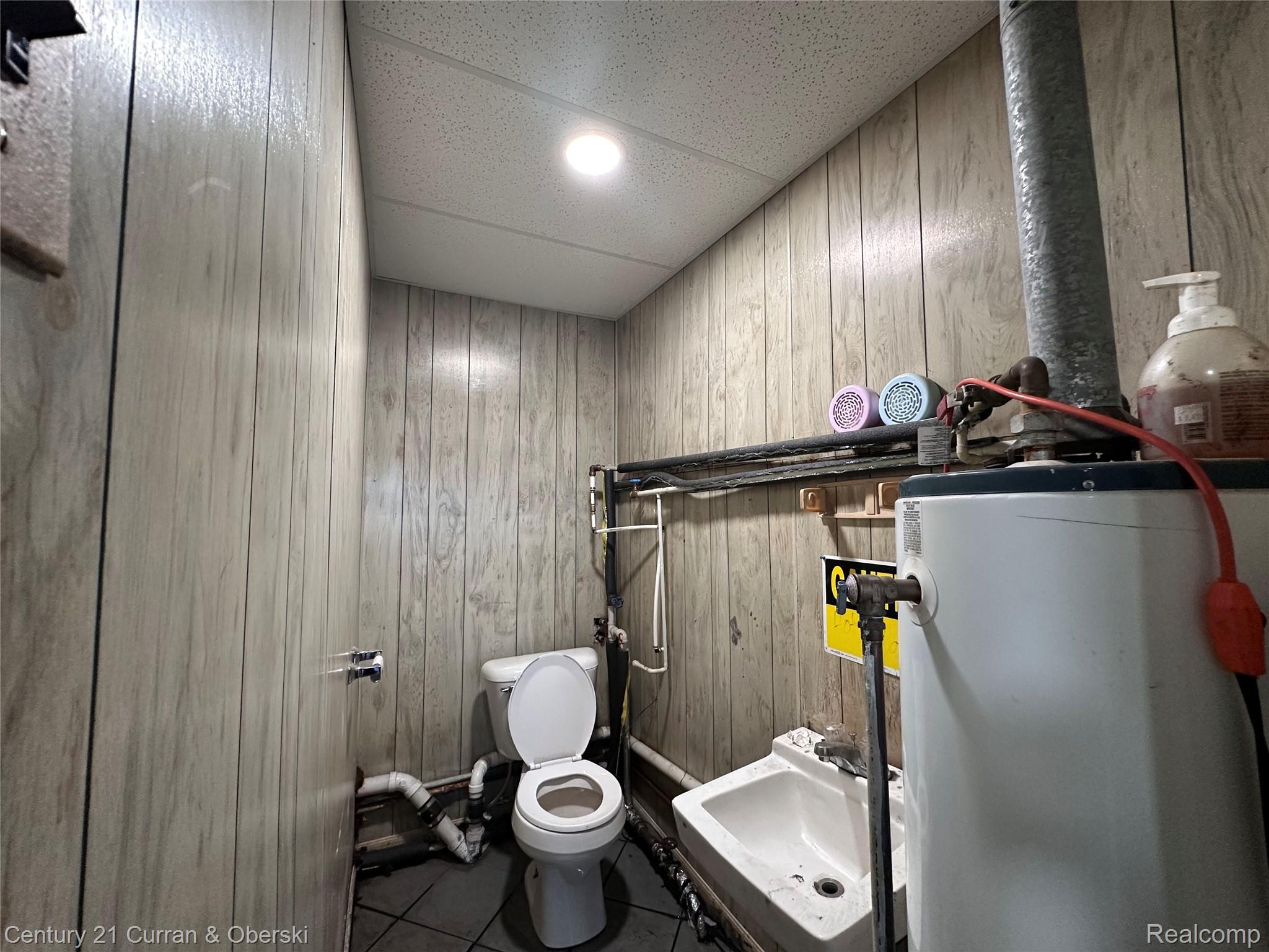 20854 W 8 Mile Road Property Photo 7