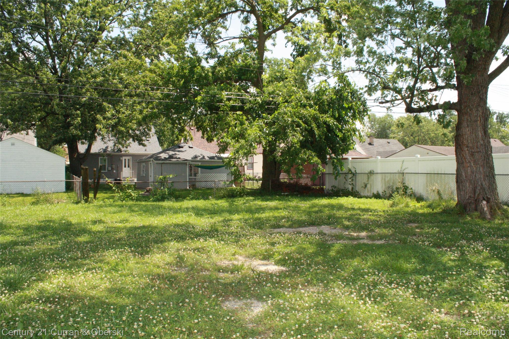 6150 Gilman Street Property Photo 4