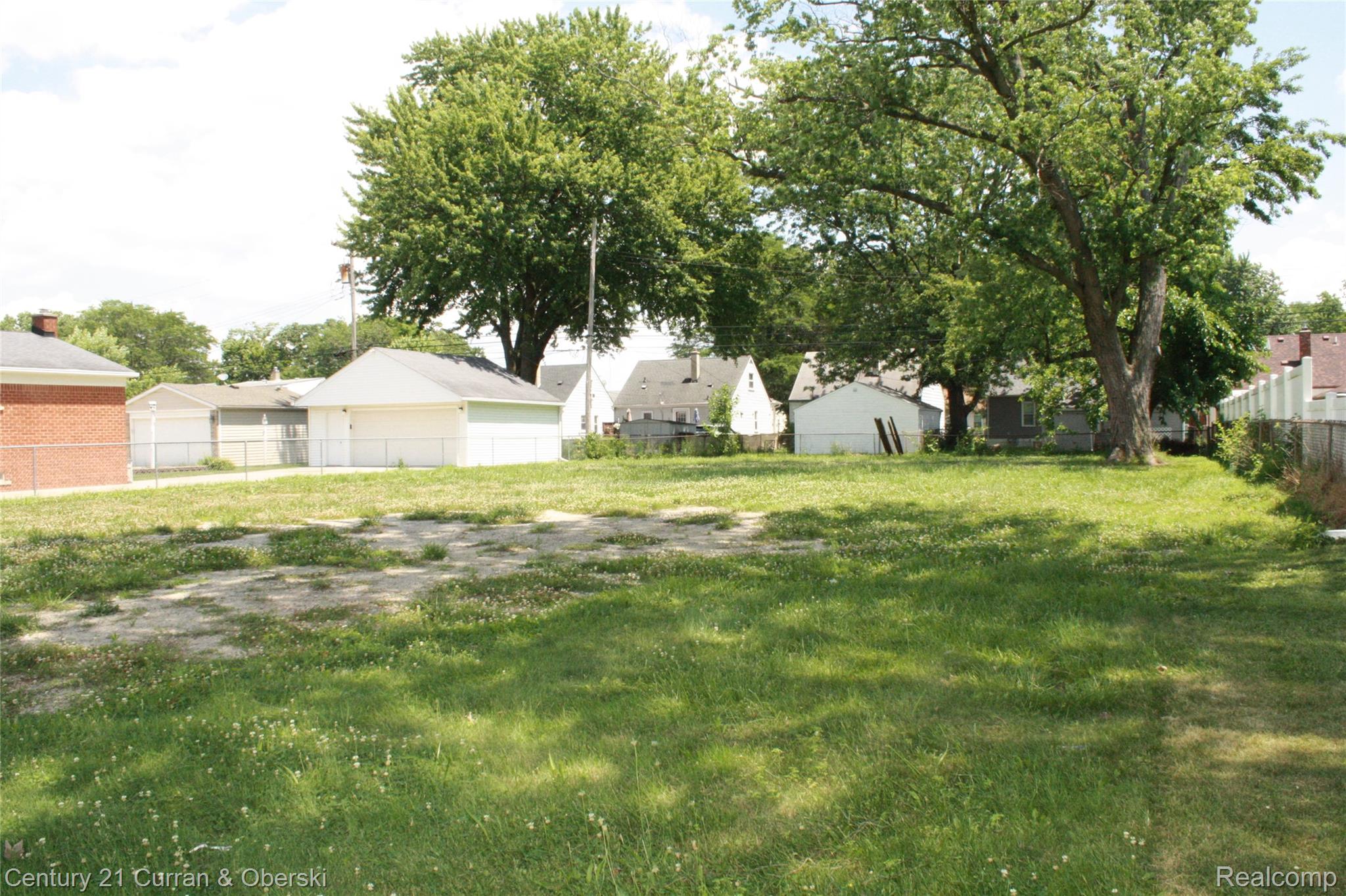 6150 Gilman Street Property Photo 9