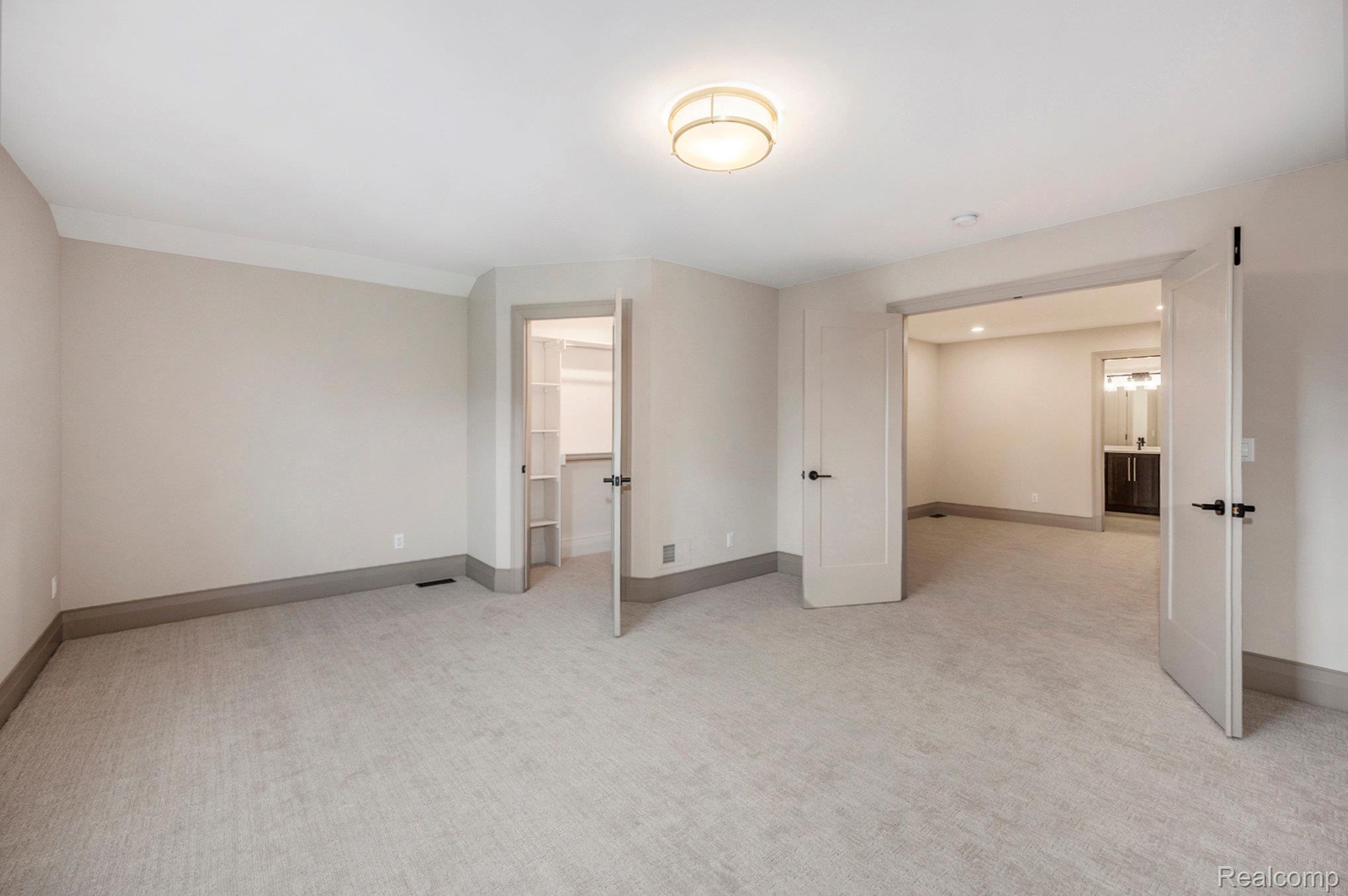 12771 N Pointe Drive Property Photo 37