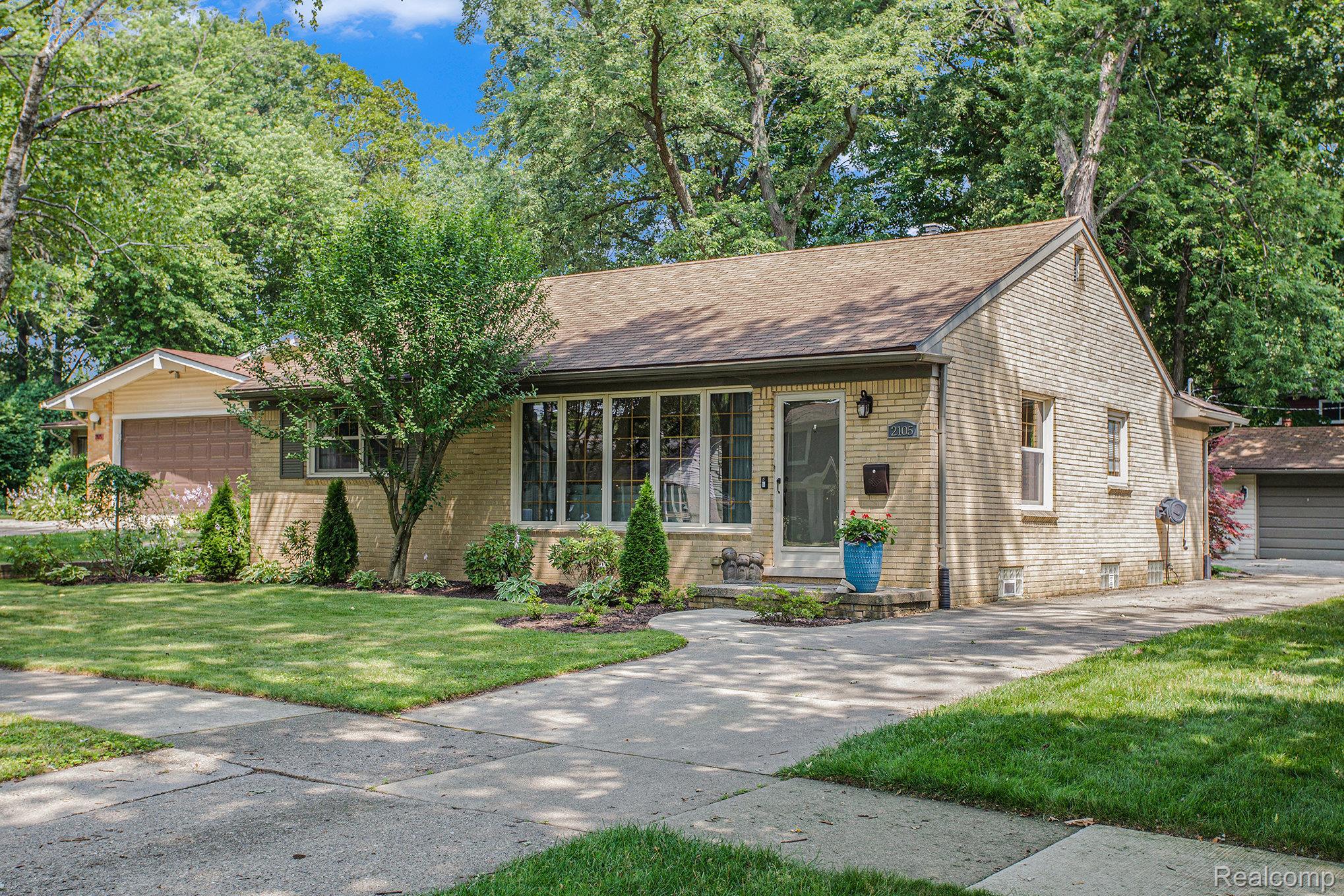 2105 Derby Road Property Photo 1
