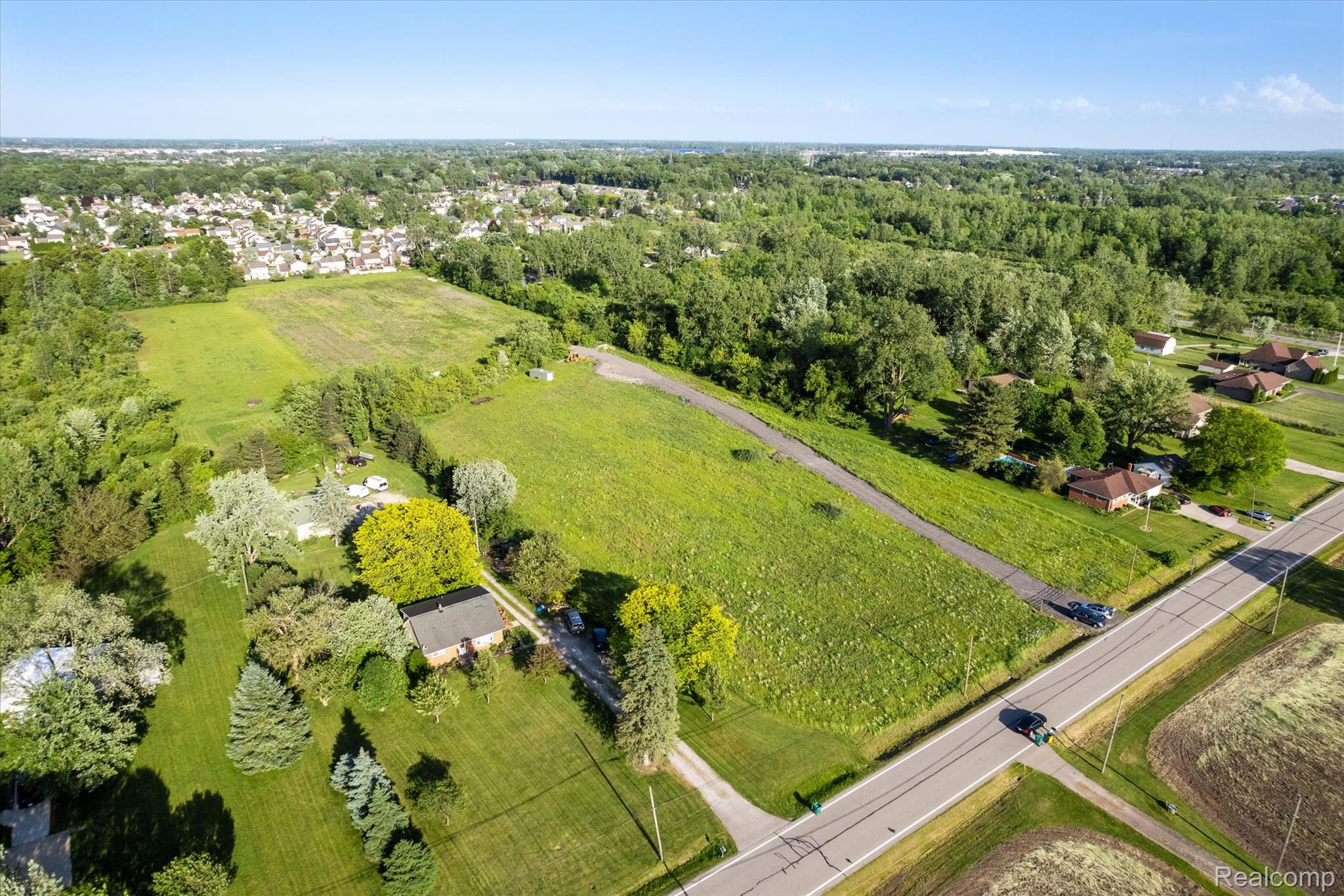 22701 Beech Daly Road Property Photo 11