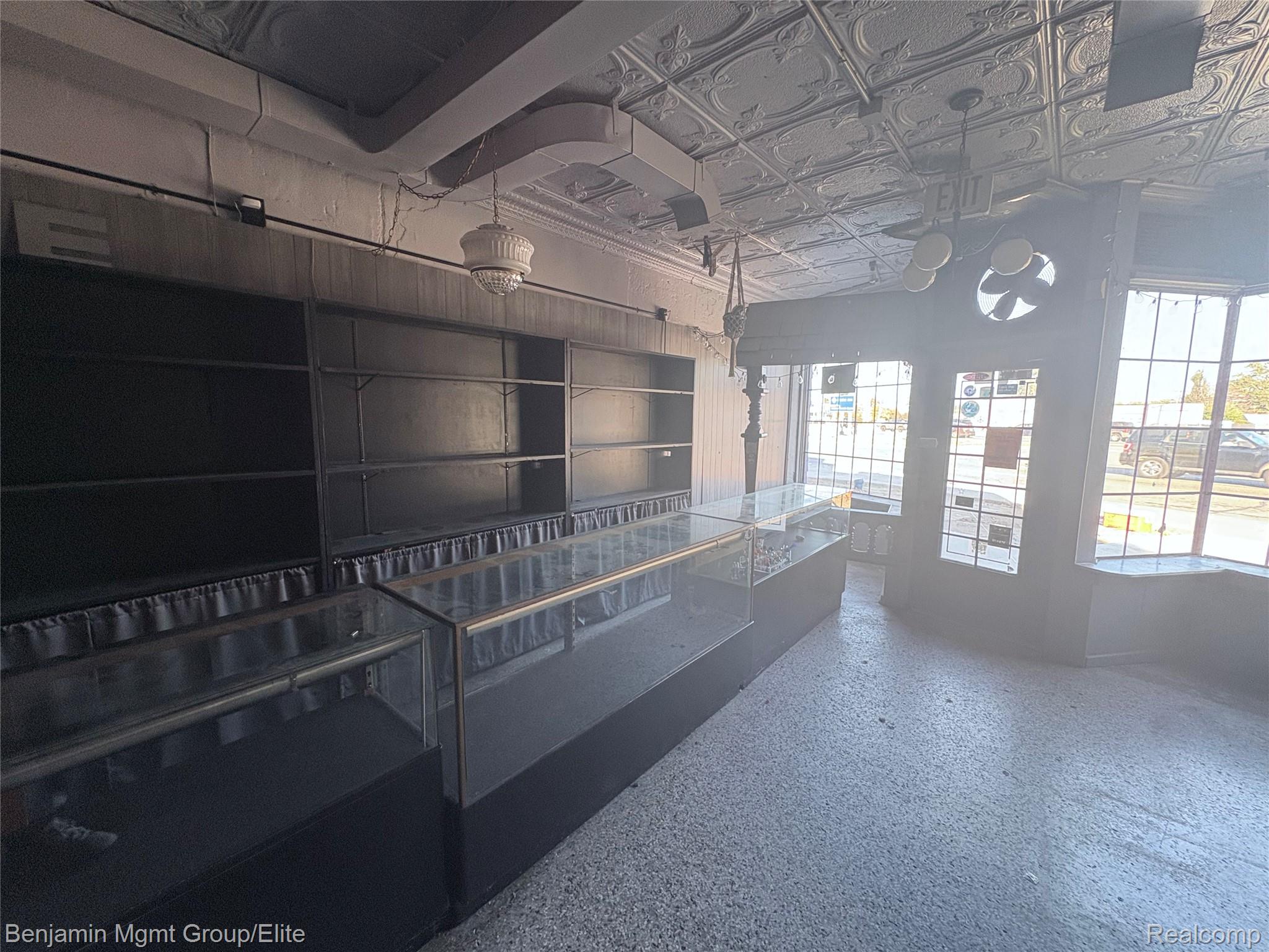 24953 Gratiot Avenue Property Photo 10