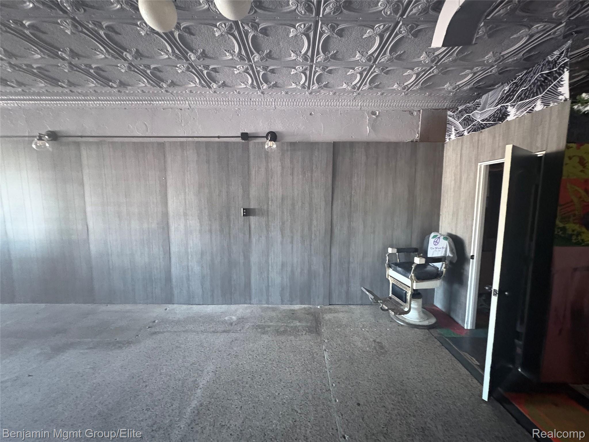 24953 Gratiot Avenue Property Photo 14