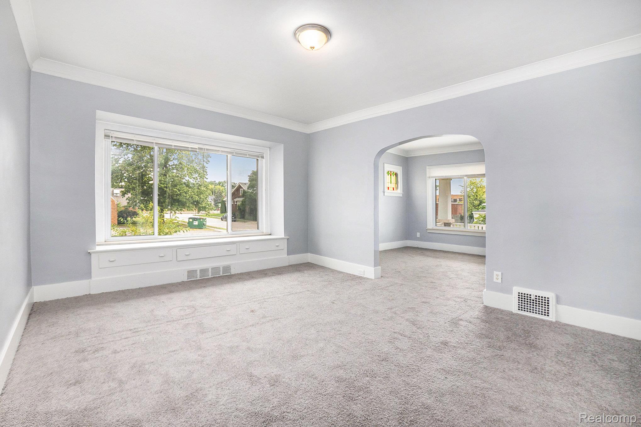 22497 Boulder Avenue Property Photo 5