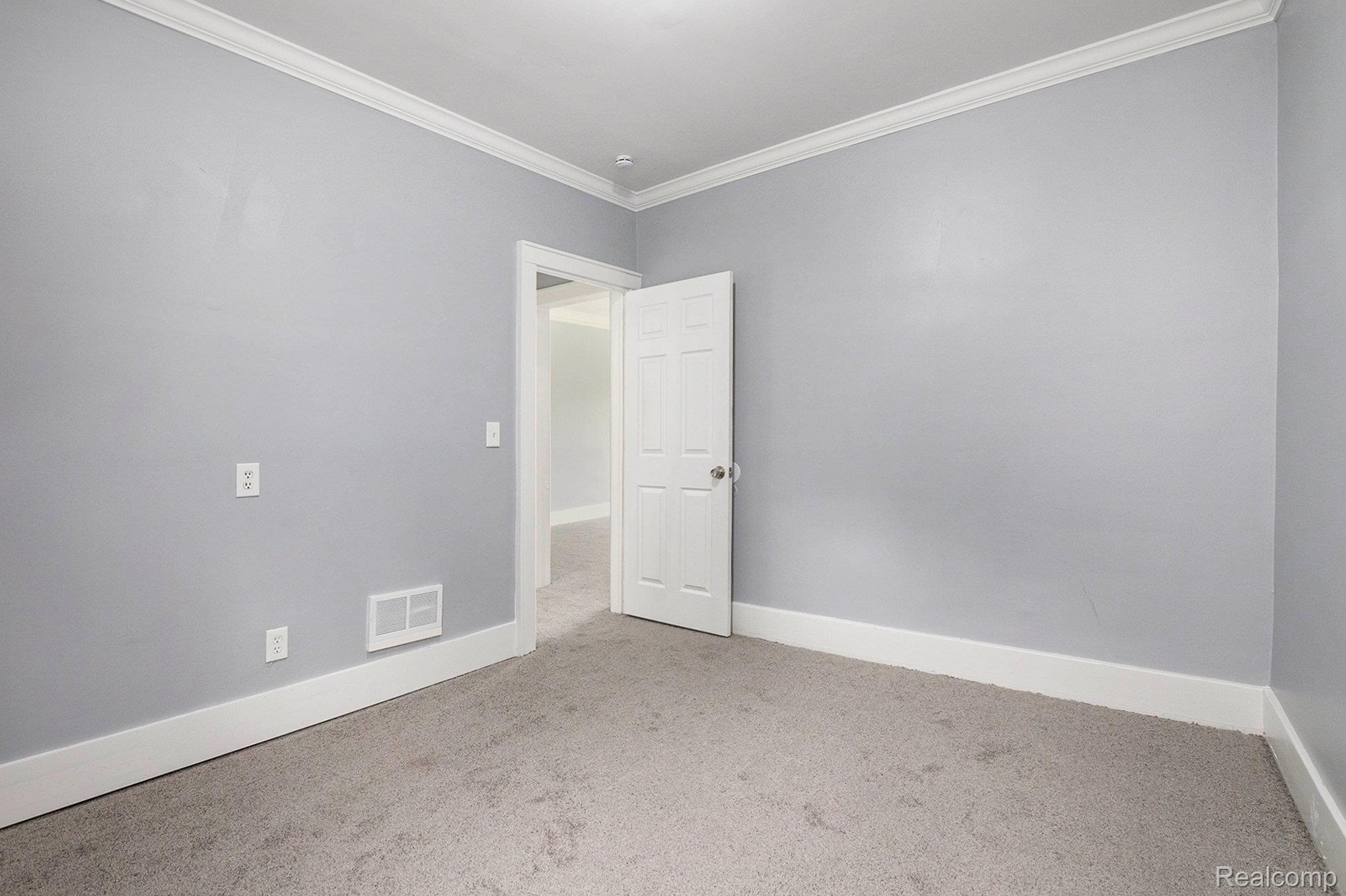 22497 Boulder Avenue Property Photo 17