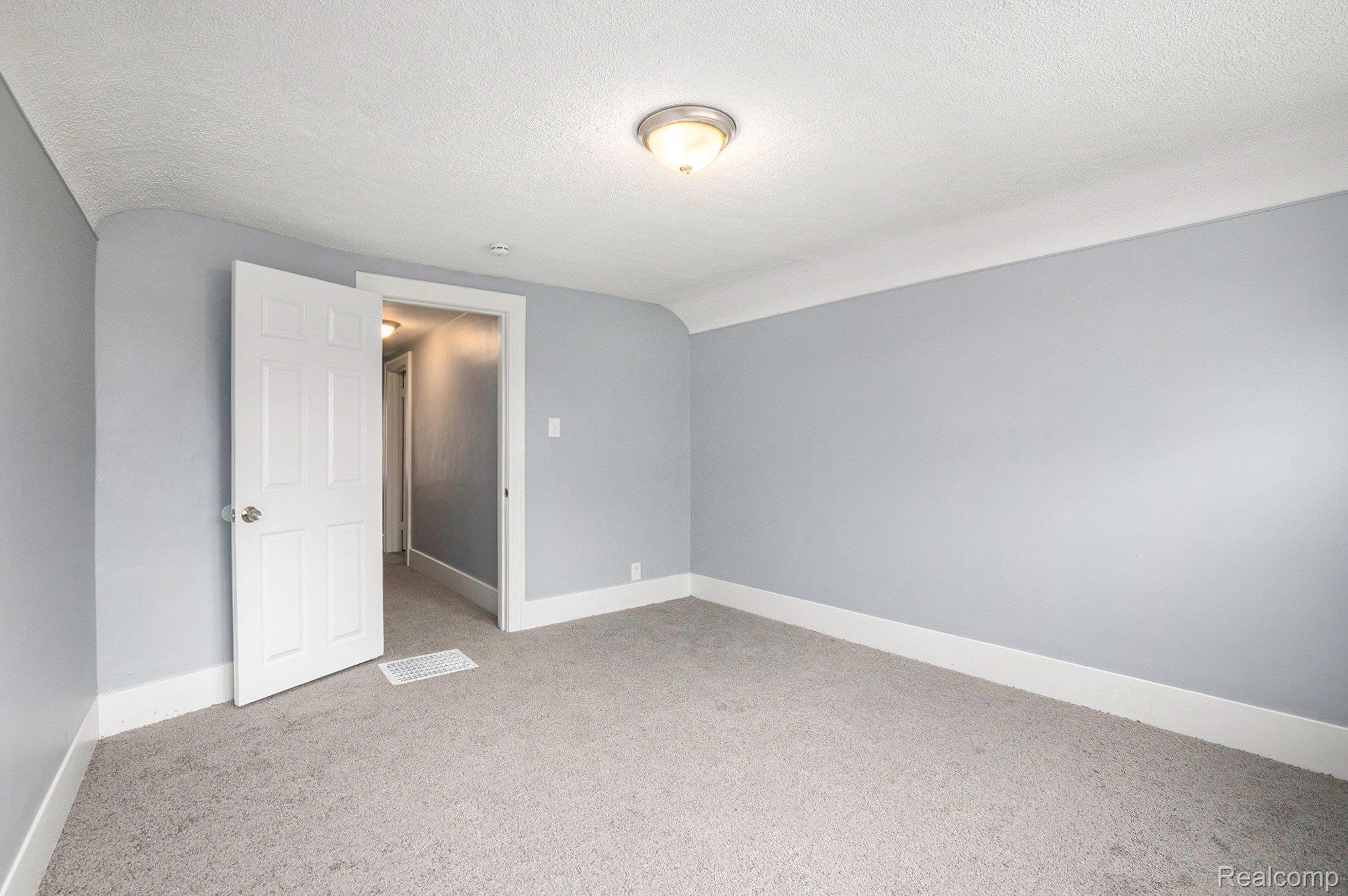 22497 Boulder Avenue Property Photo 21