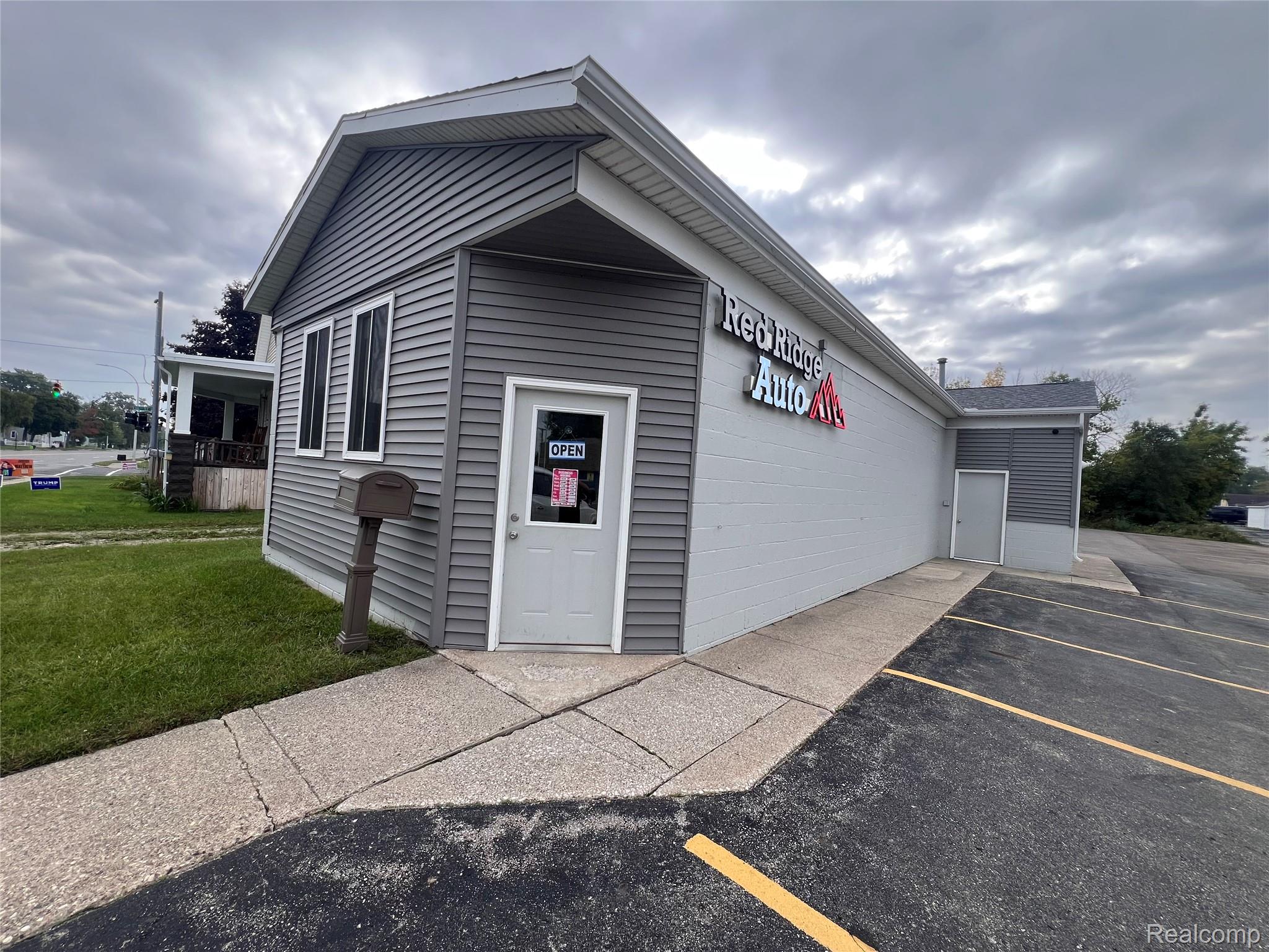 1612 Lapeer Avenue Property Photo 1