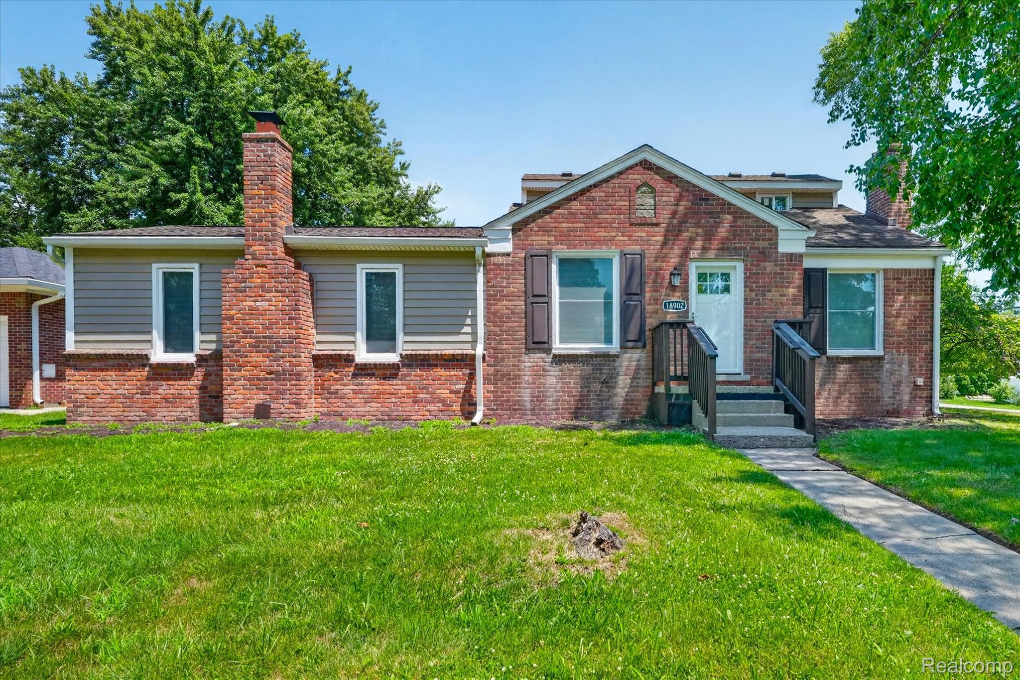 18902 Westmore Street Property Photo 1
