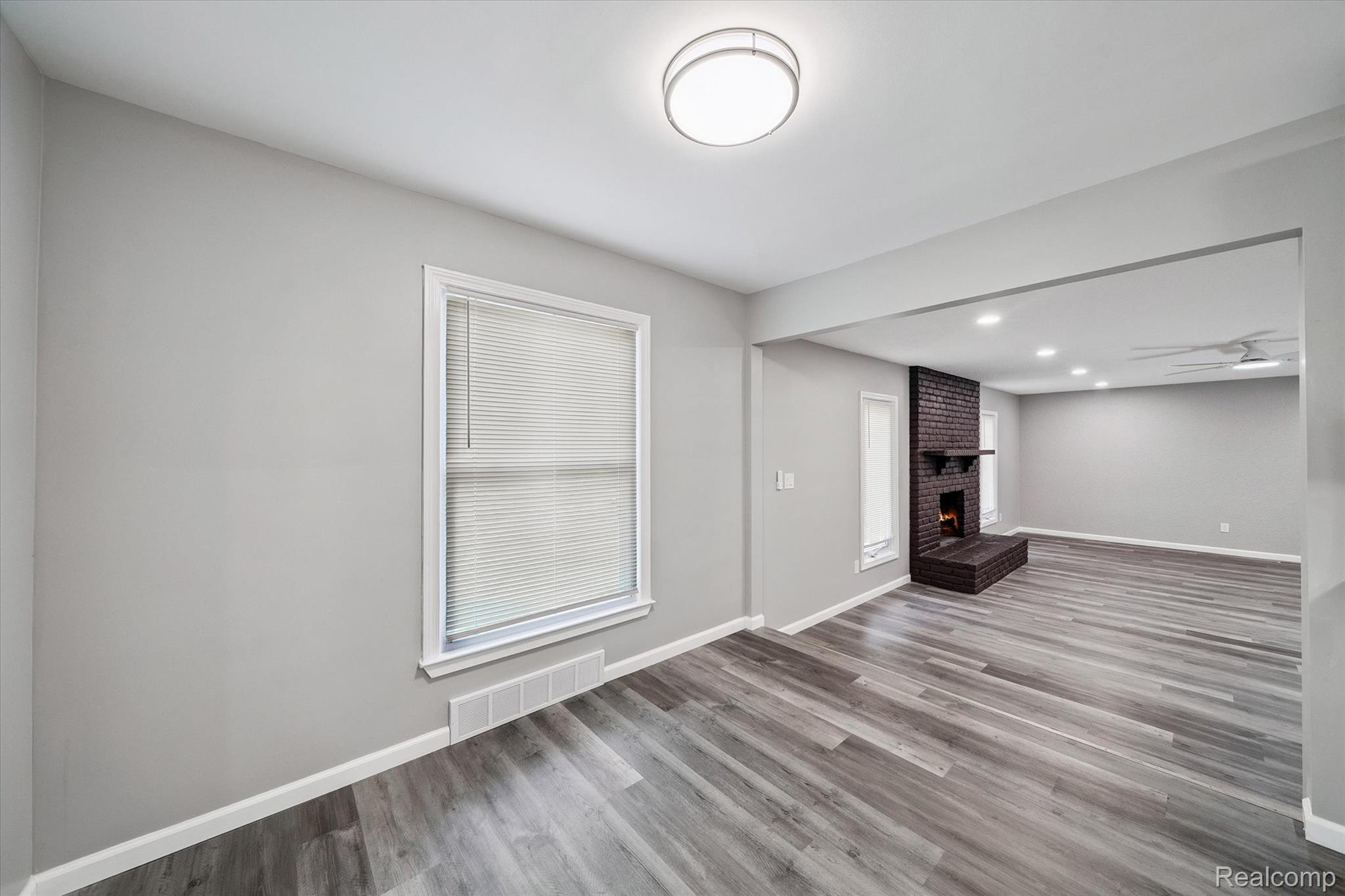 18902 Westmore Street Property Photo 7