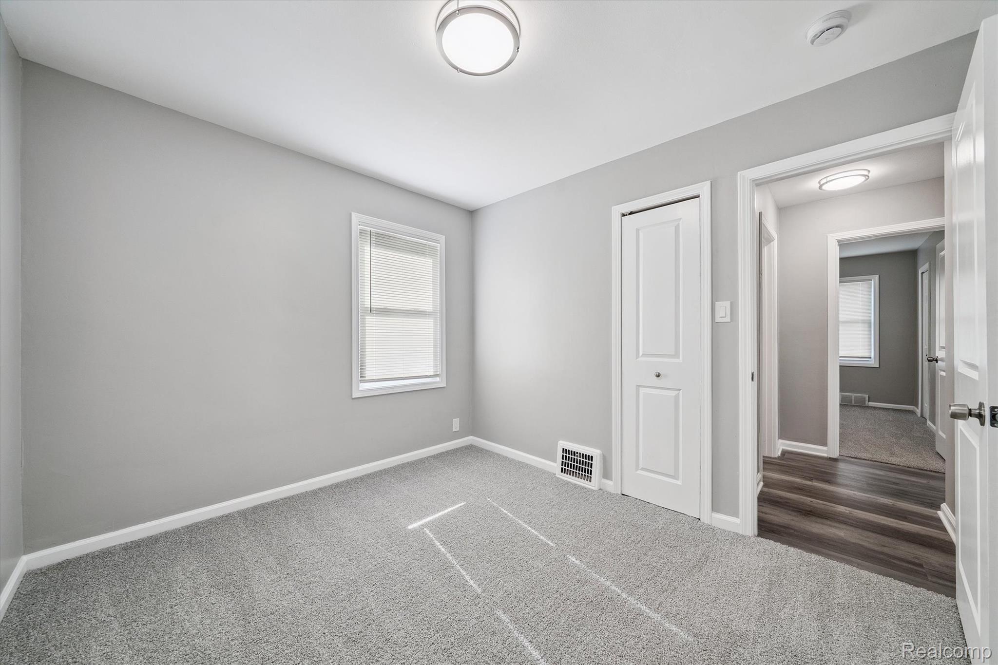 18902 Westmore Street Property Photo 17