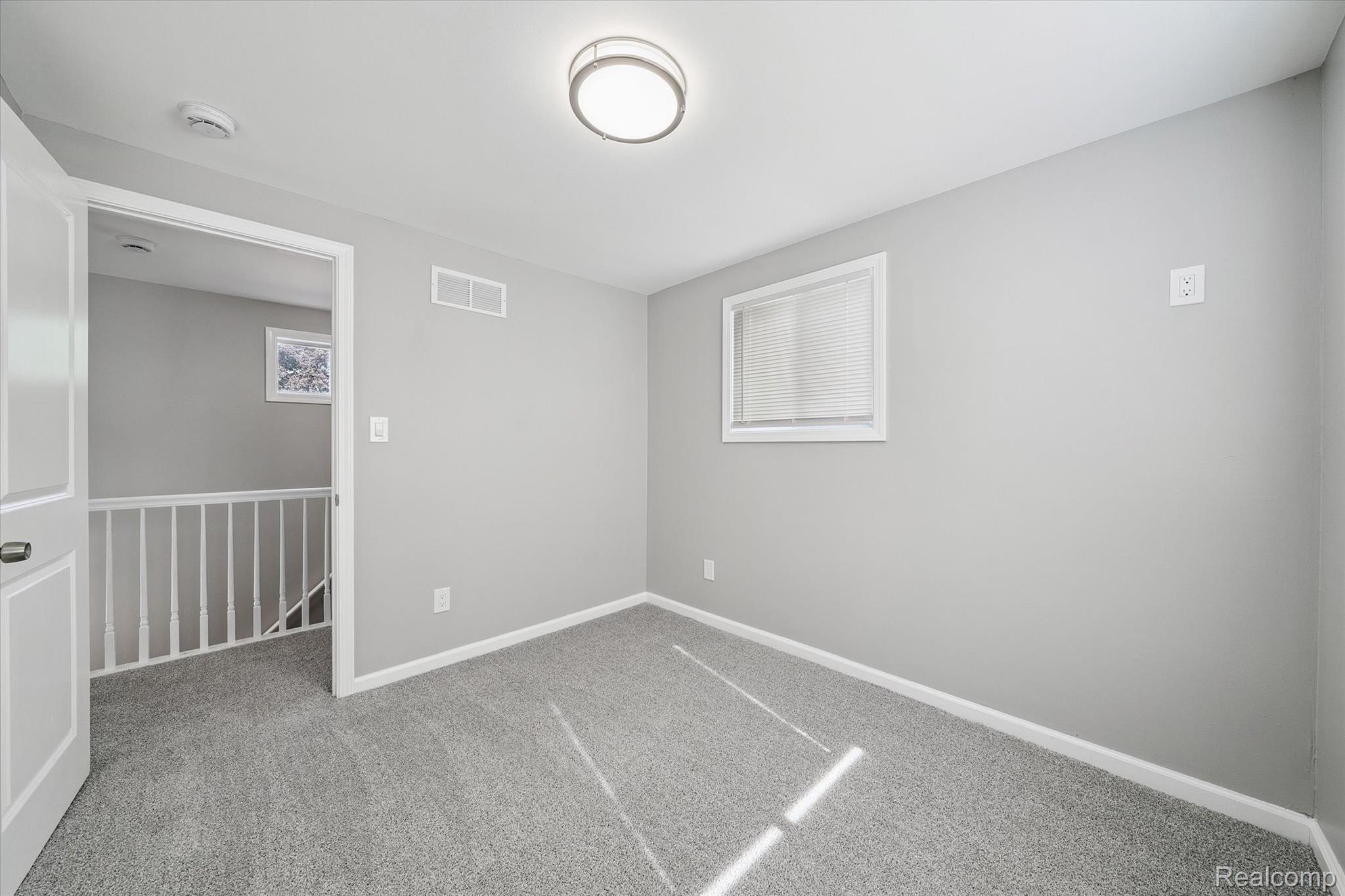 18902 Westmore Street Property Photo 20