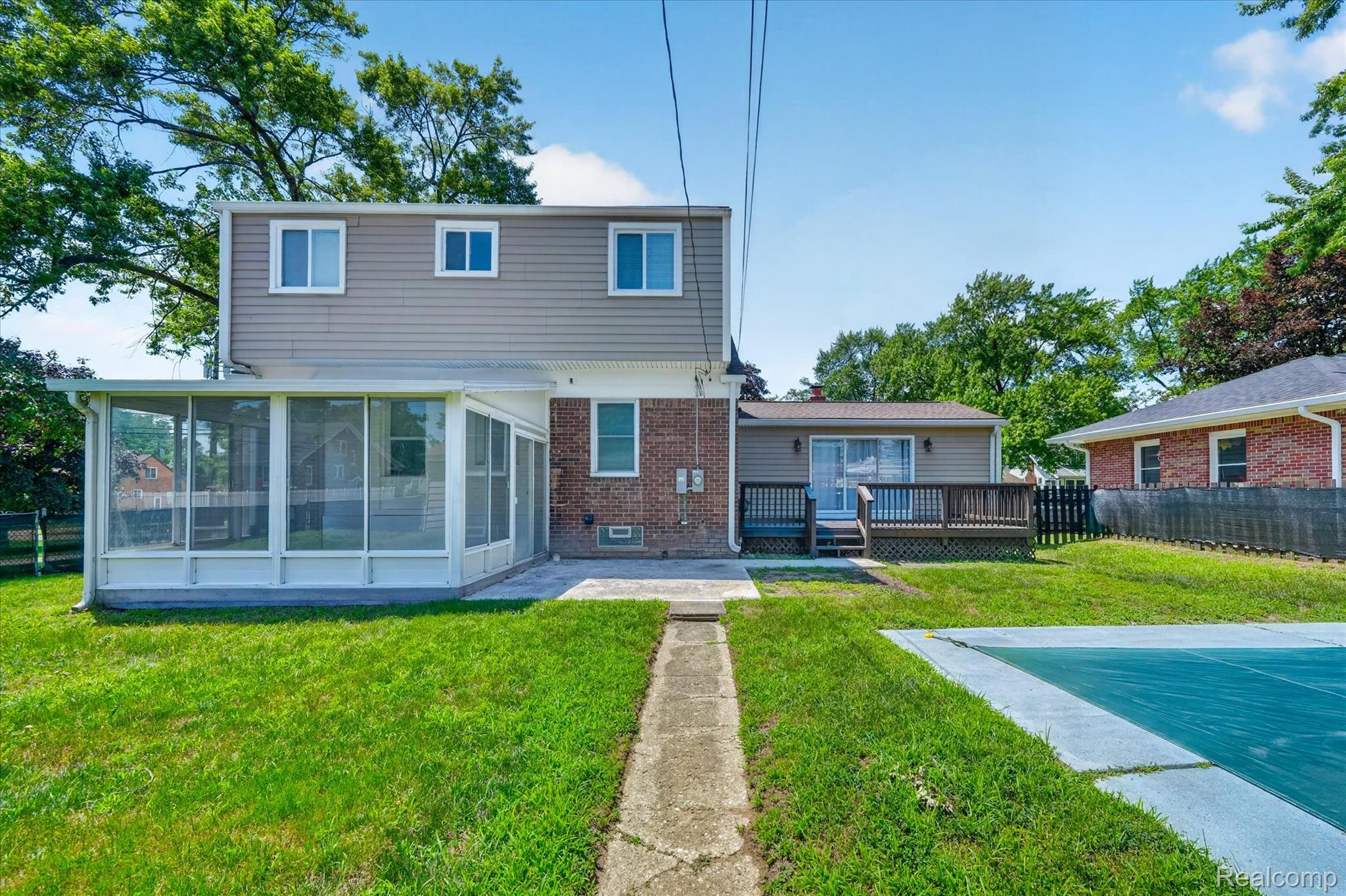 18902 Westmore Street Property Photo 29