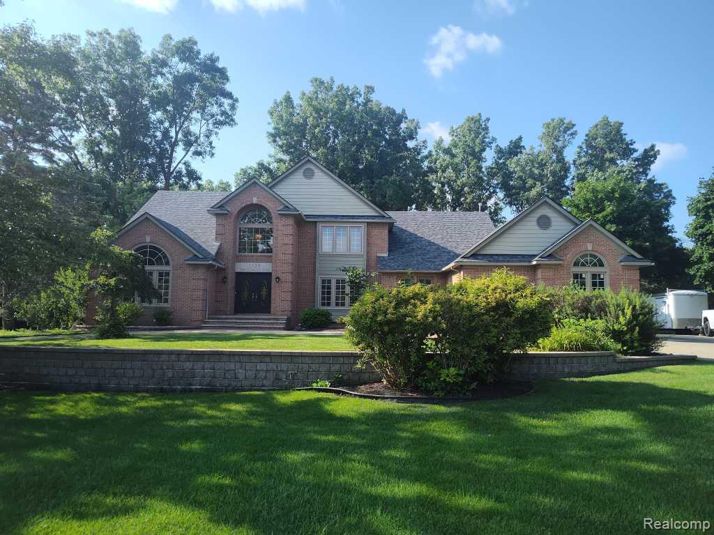 1339 Pond Bluff Way
