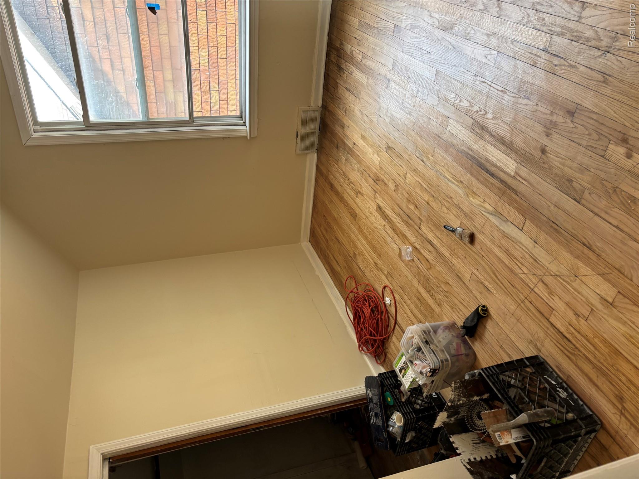 12757 Hampshire Street Property Photo 3