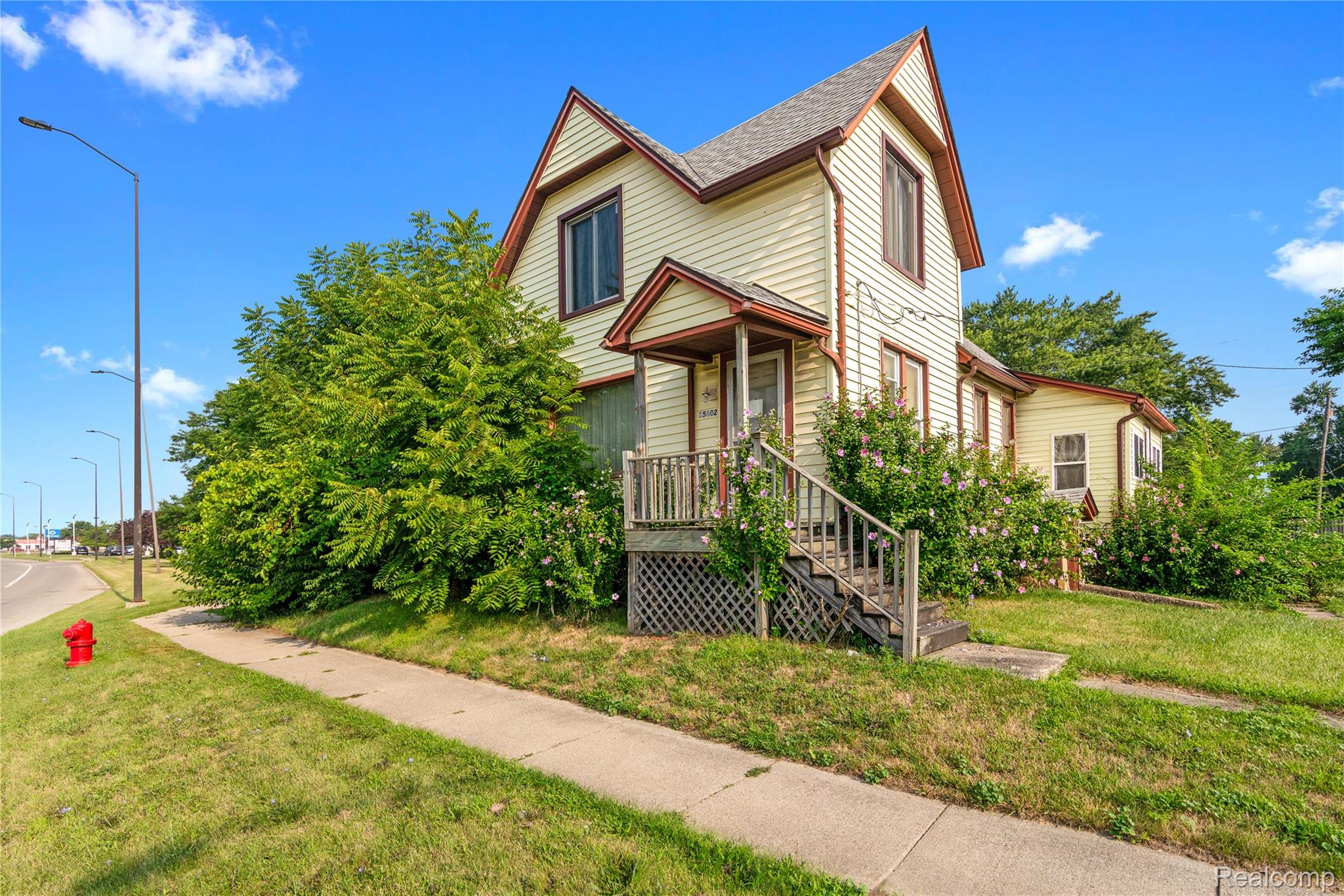15602 Northline Road Property Photo 1