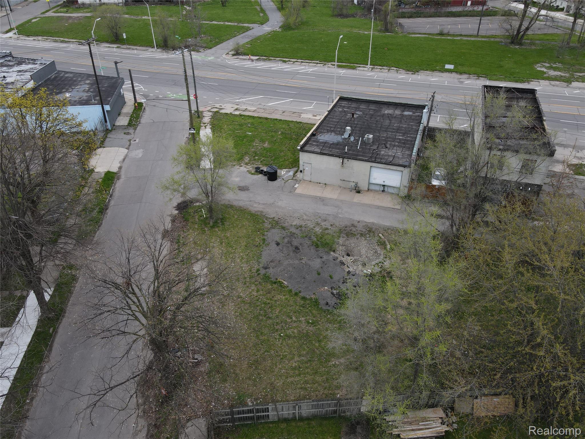 3420 Goldner Street Property Photo 2