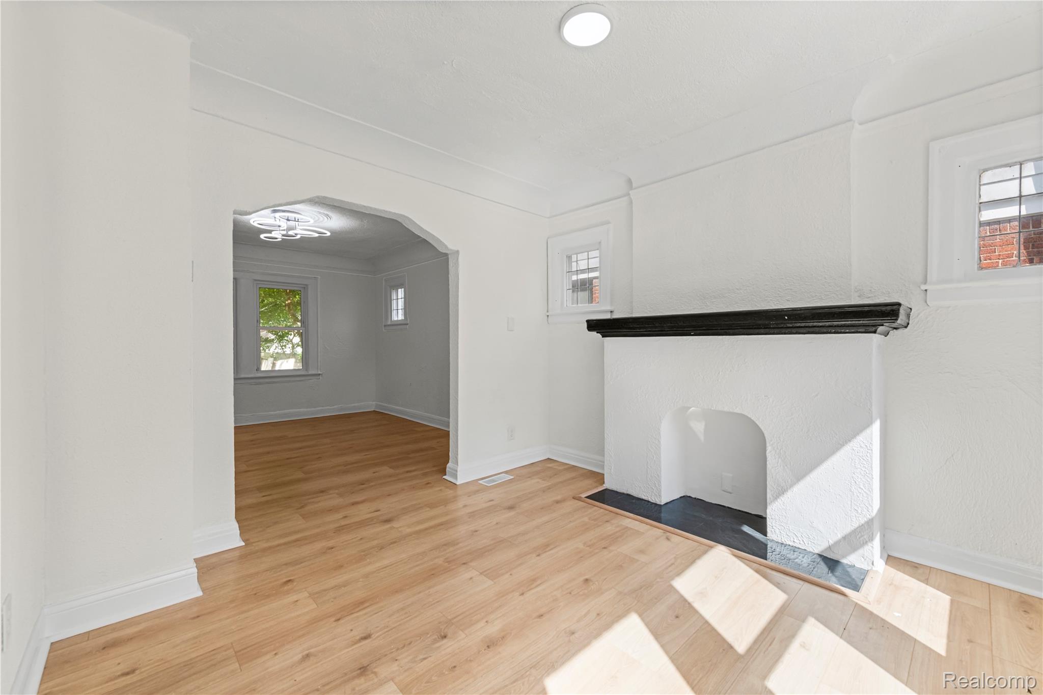 16199 Stansbury Street Property Photo 2