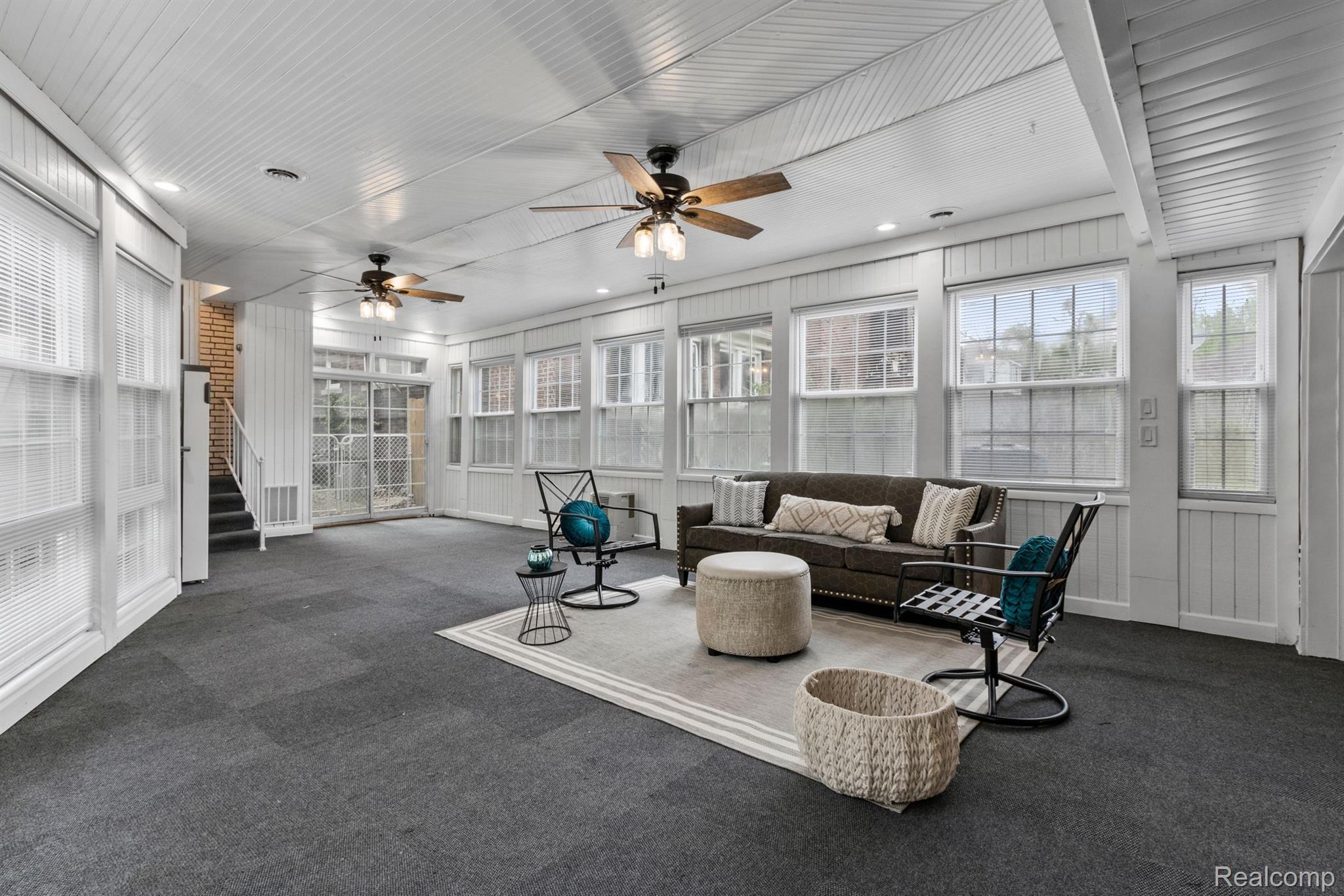 18030 Santa Barbara Drive Property Photo 4