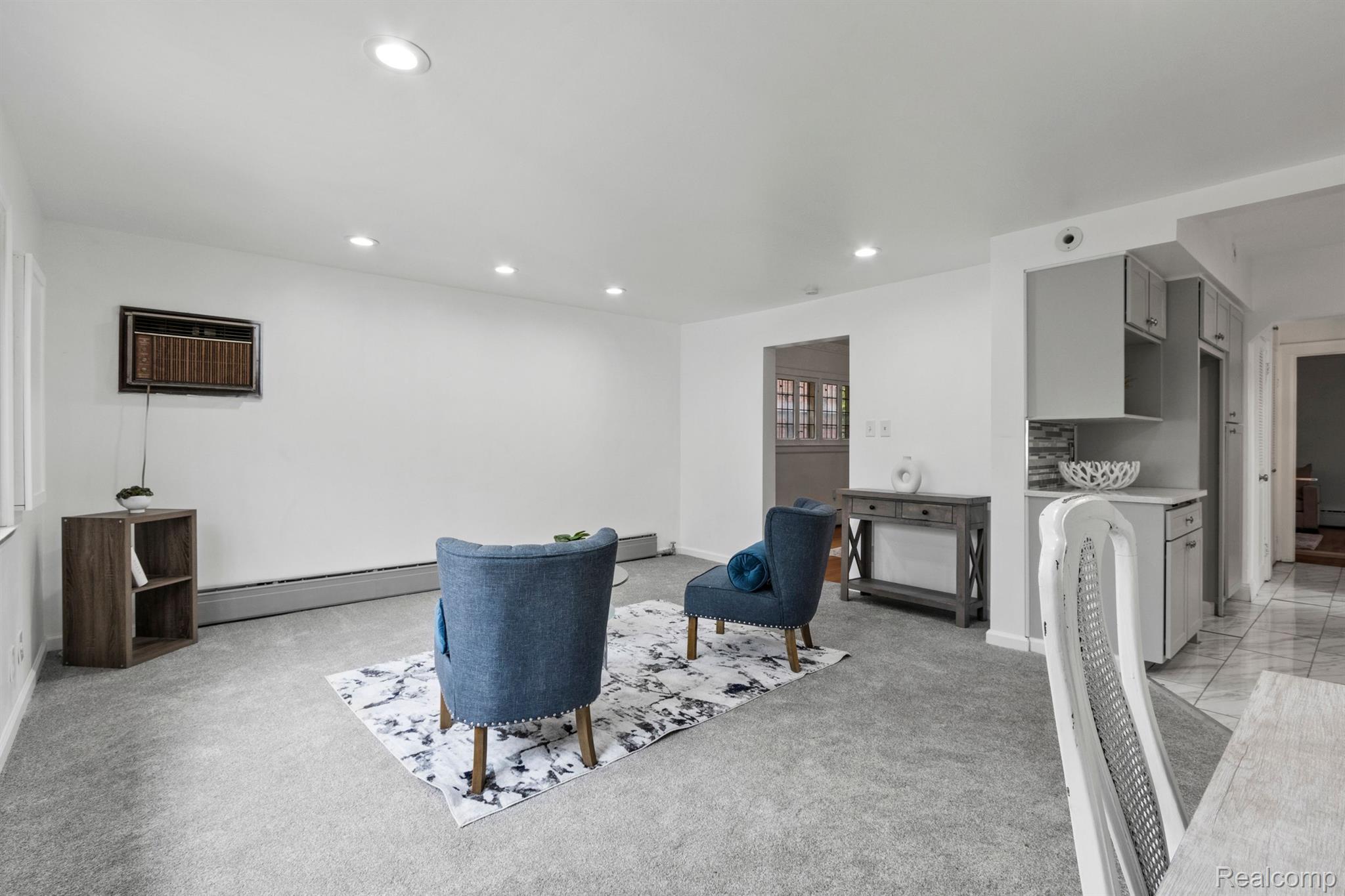 18030 Santa Barbara Drive Property Photo 10